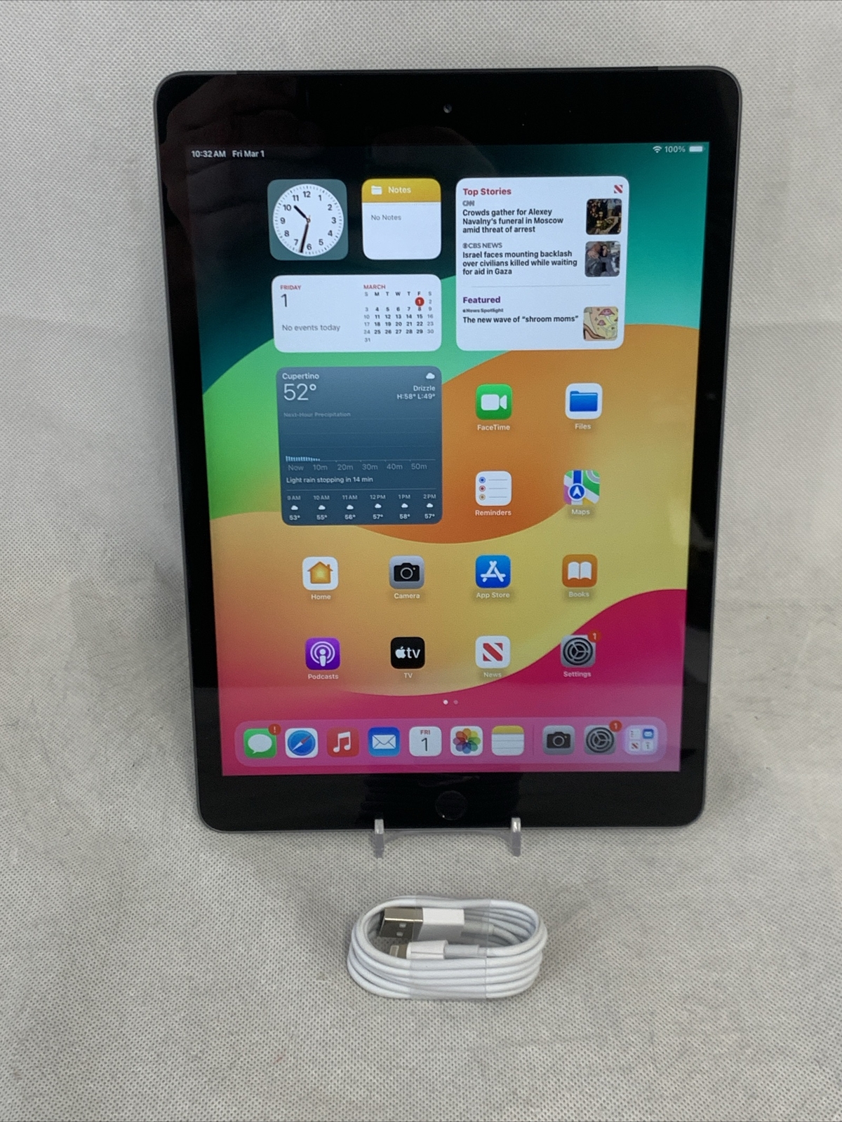 Apple iPad 7th Gen. 32GB, Wi-Fi + 4G (Unlocked), 10.2 in - Space Gray
