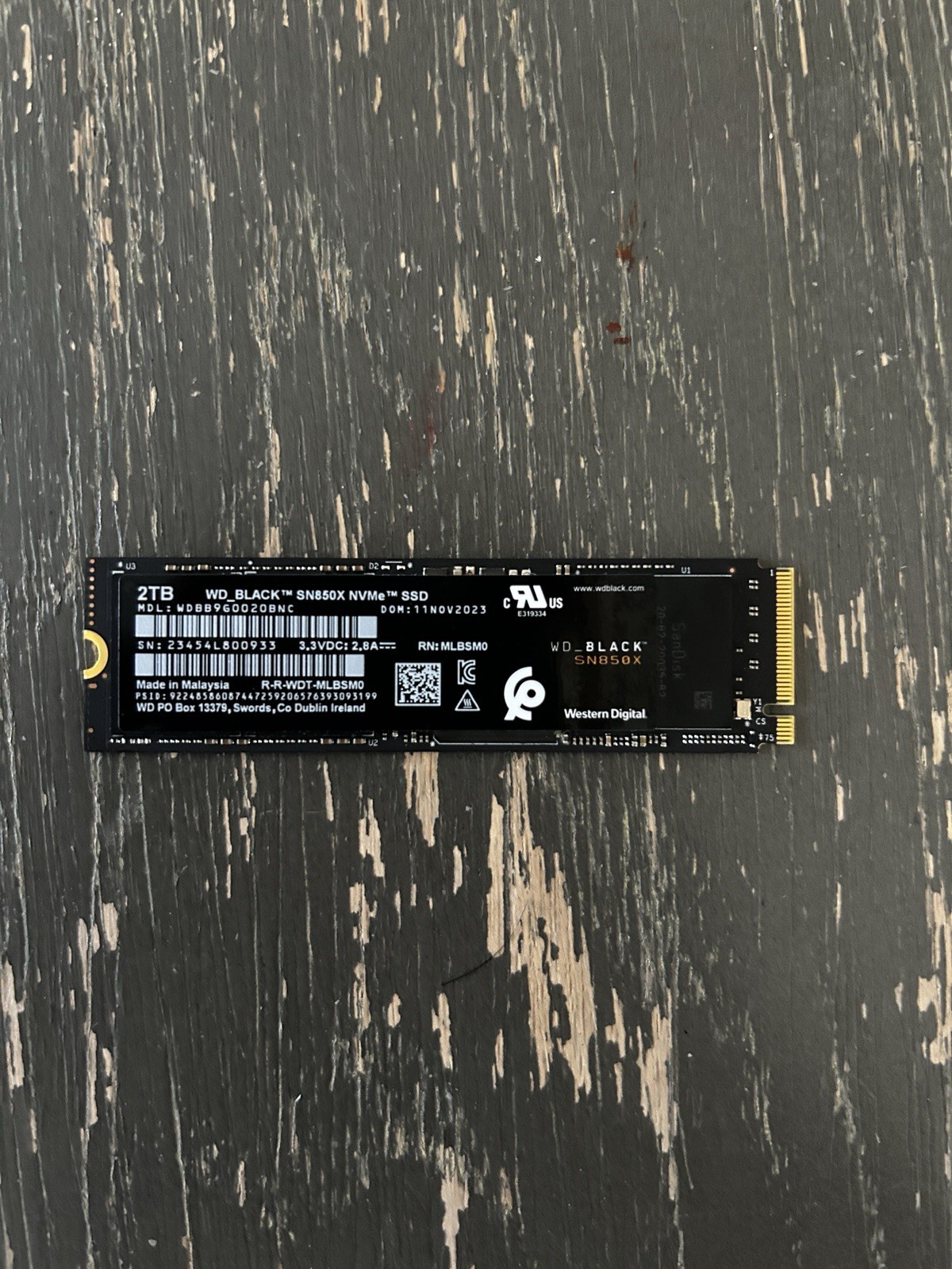 WD_BLACK SN850X 2TB NVMe M.2 PCIe Gen4 SSD - 100% Health - PS5 Compatible
