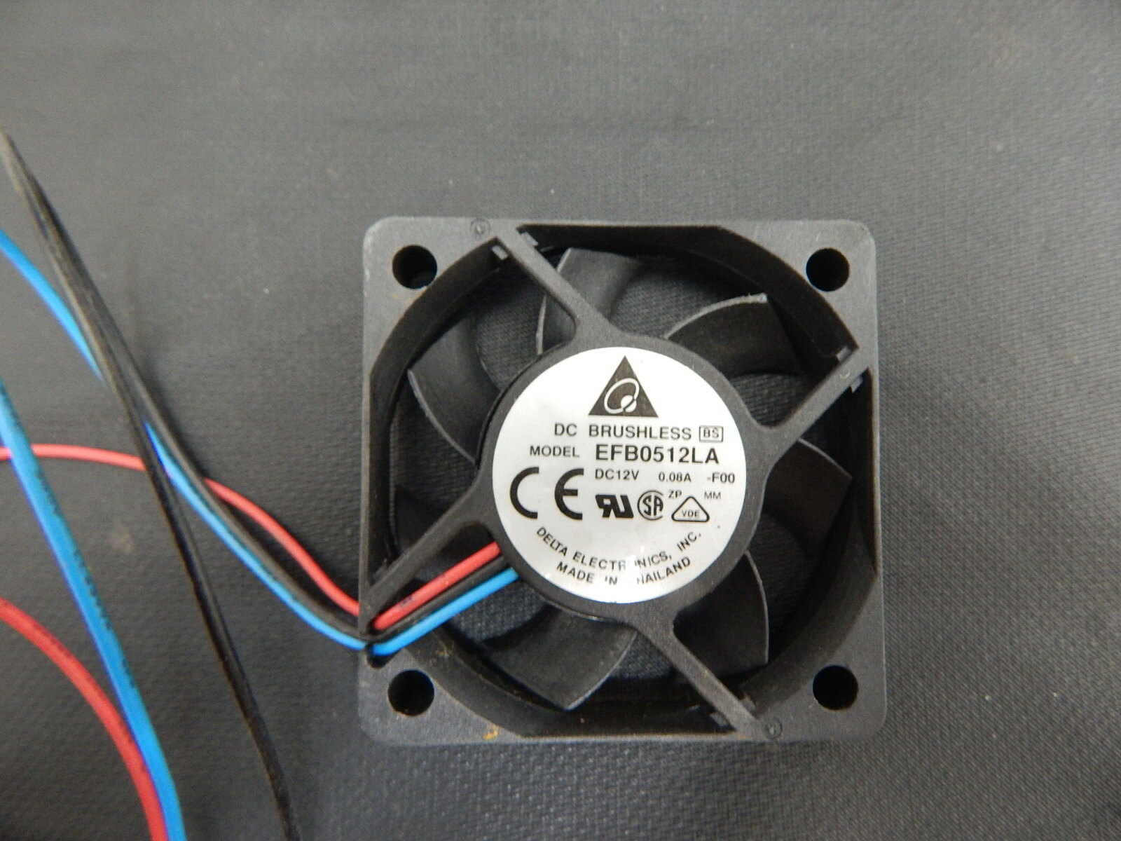 DELTA EFB0512LA 12V DC Fan Axial Ball Bearing 7V to 13.8V 7.5CFM 18dB 50X50X10mm