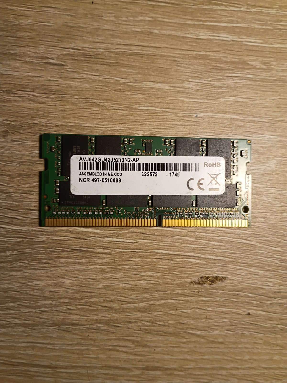 SK Hynix 16GB DDR4 PC4-19200 SO-DIMM 260-Pin Non-ECC AVJ642GU42J5213N2-AP