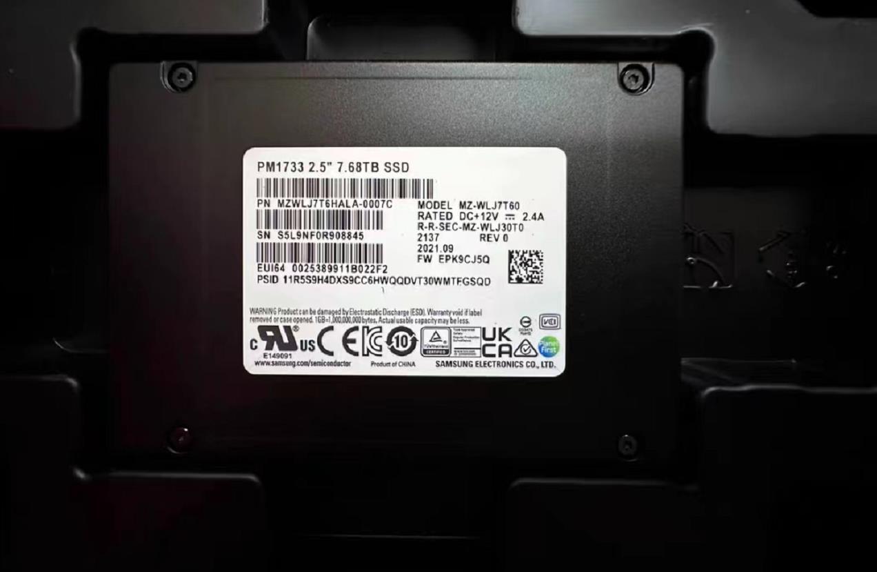 New Samsung PM1733 7.68TB SSD NVME MZWLJ7T6HALA-0007C MZ-WLJ7T60 U.2 PCIE 4.0 X4