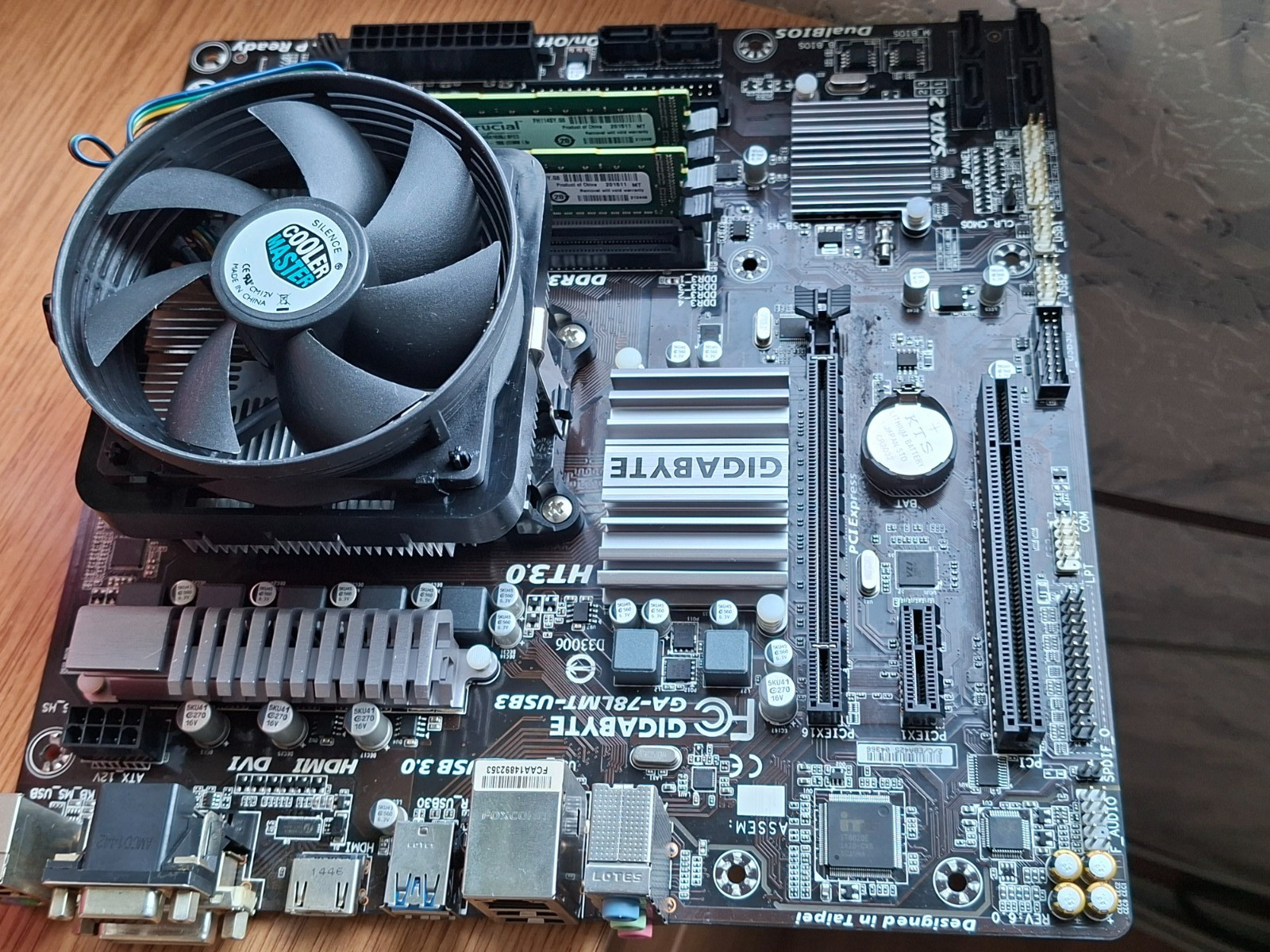 GIGABYTE GA-78LMT-USB3 (Rev. 6.0)+CPU AMD FX-4300 3.8GHz 4MB+8GB.DDR3 SDRAM