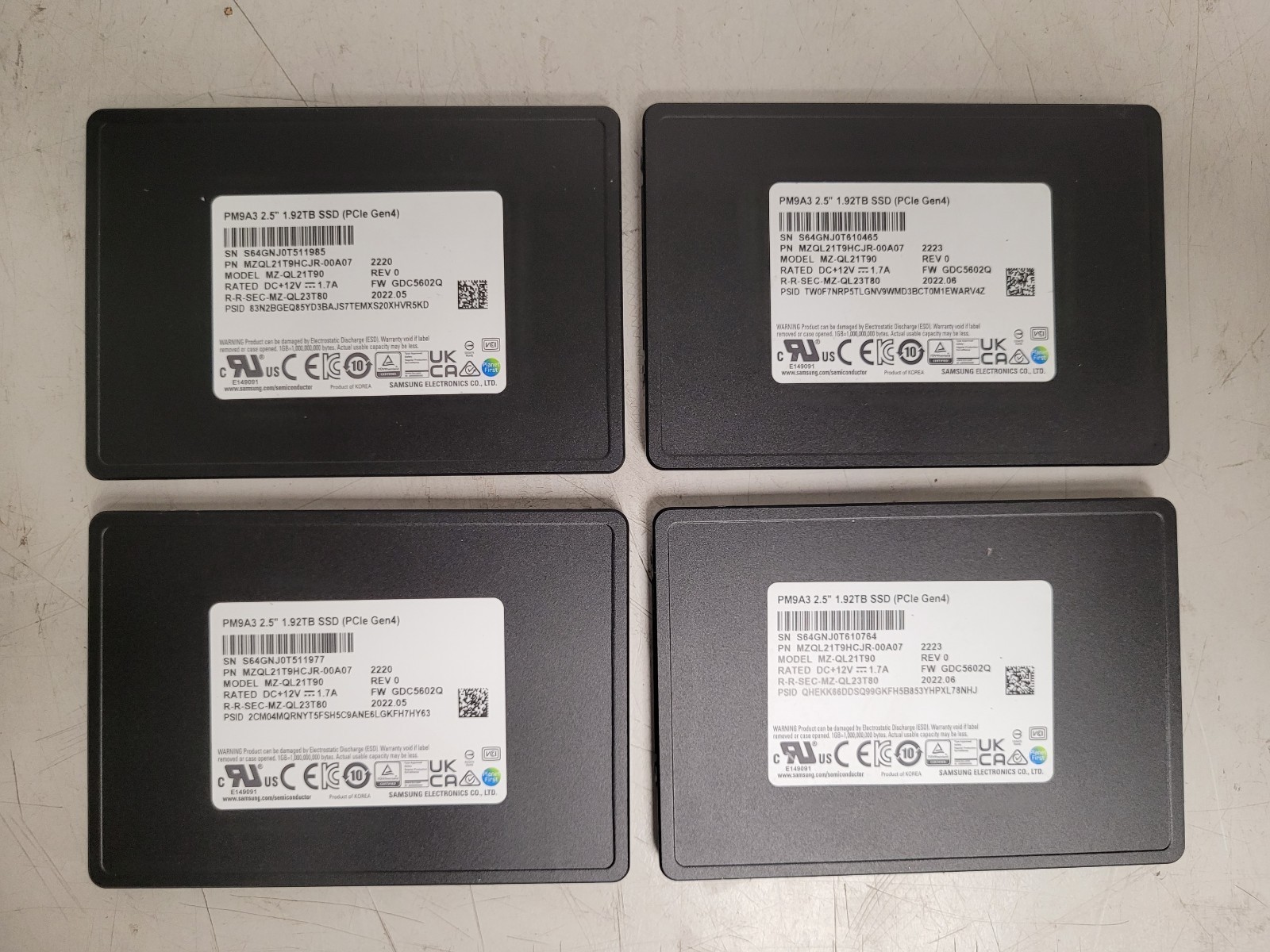Samsung PM9A3 2.5" 1.92TB SSD (PCle Gen4) MZ-QL21T90 *QTY