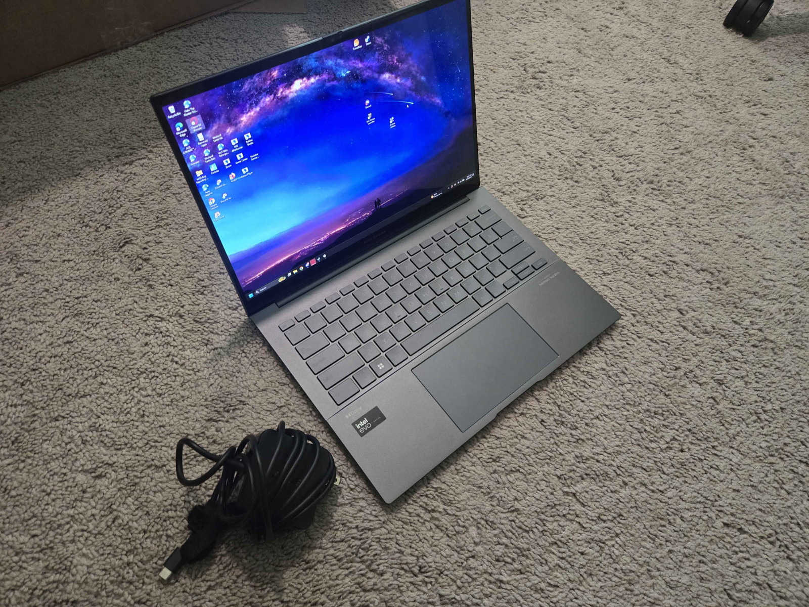 Asus Zenbook 14 Q415M Win 11 Intel Ultra 5 8GB RAM 512GB SSD 14" Touch Laptop PC