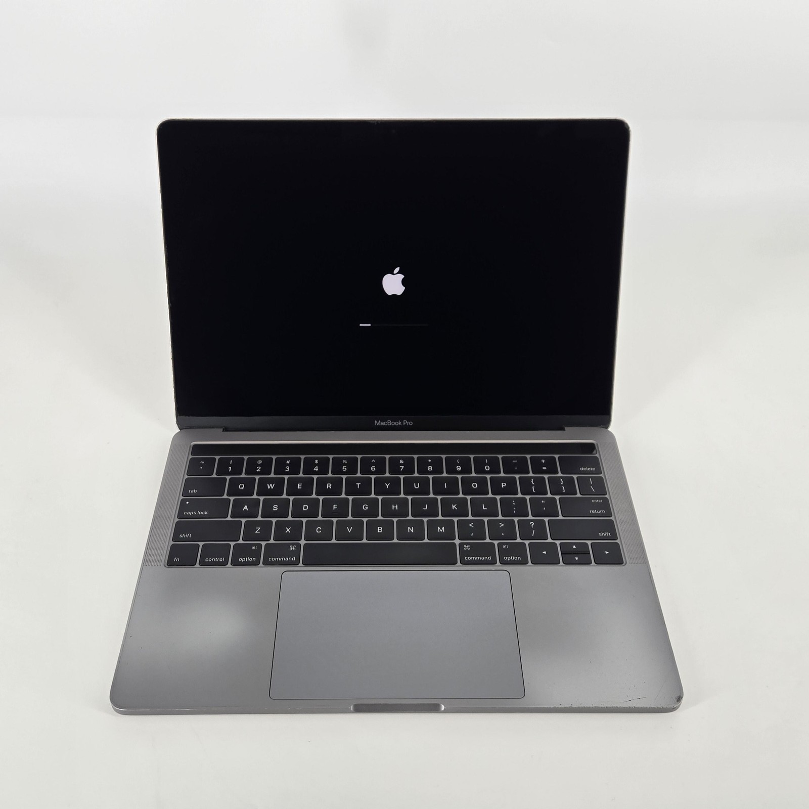 MacBook Pro 13 Space Gray 2016 2.9 GHz i5 8GB 256GB SSD Good - Bad Keys