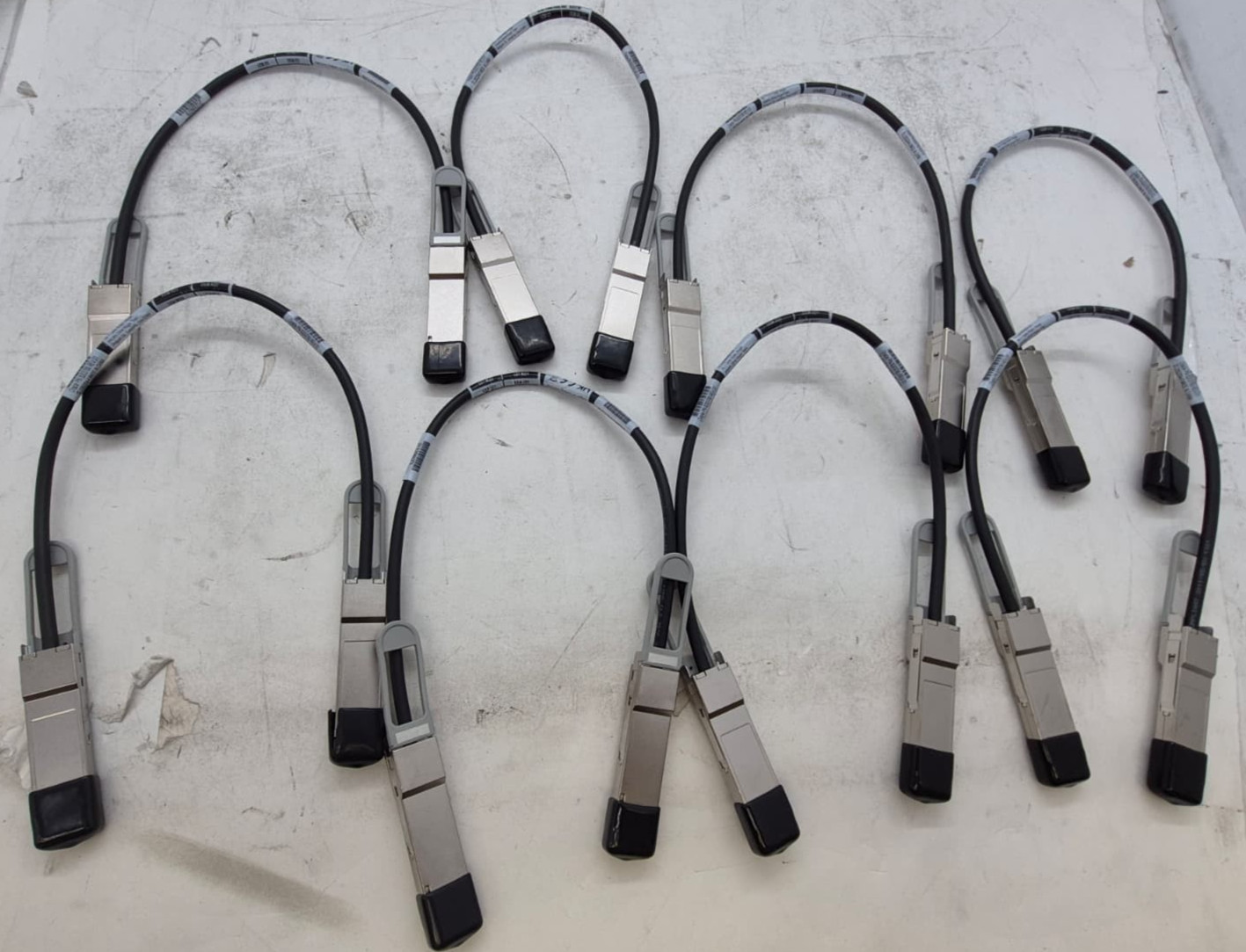 Lot of 8 Oracle/Amphenol 8203780 0.5M QSFP to QSFP DAC Cables