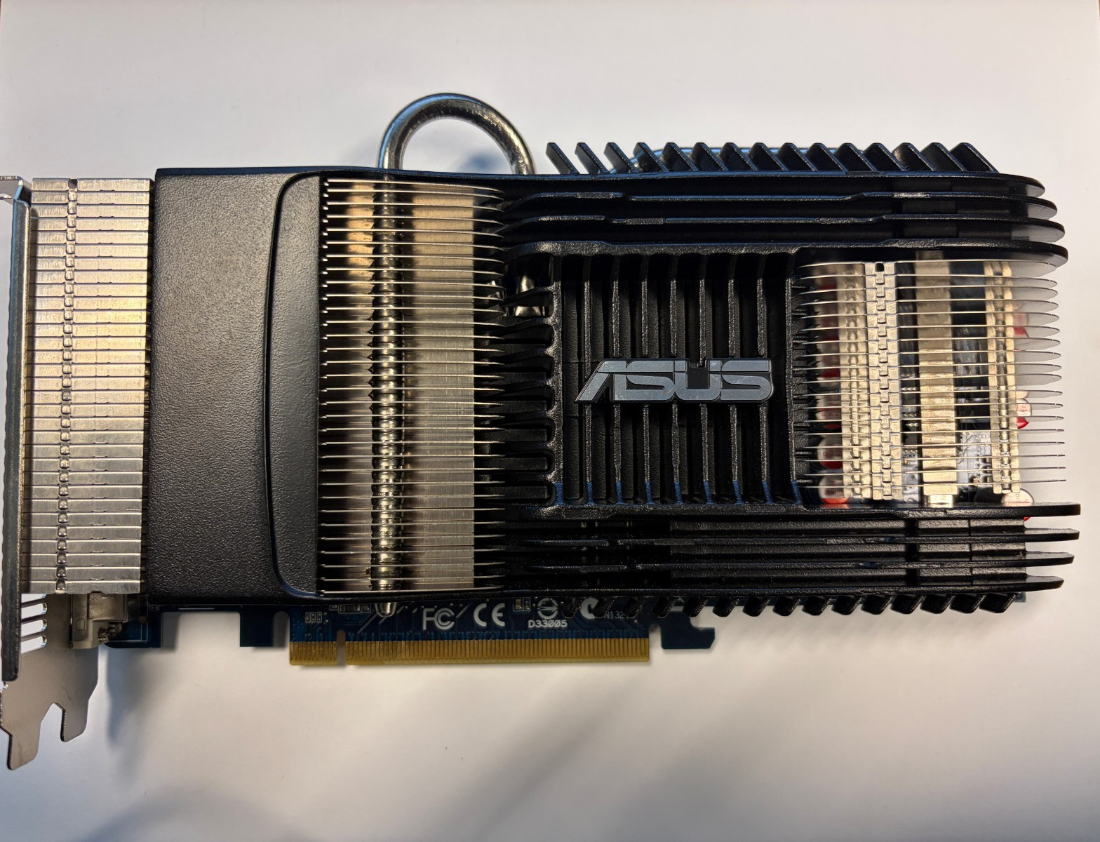 ASUS EN9600GT Silent/2D/512MD3/A