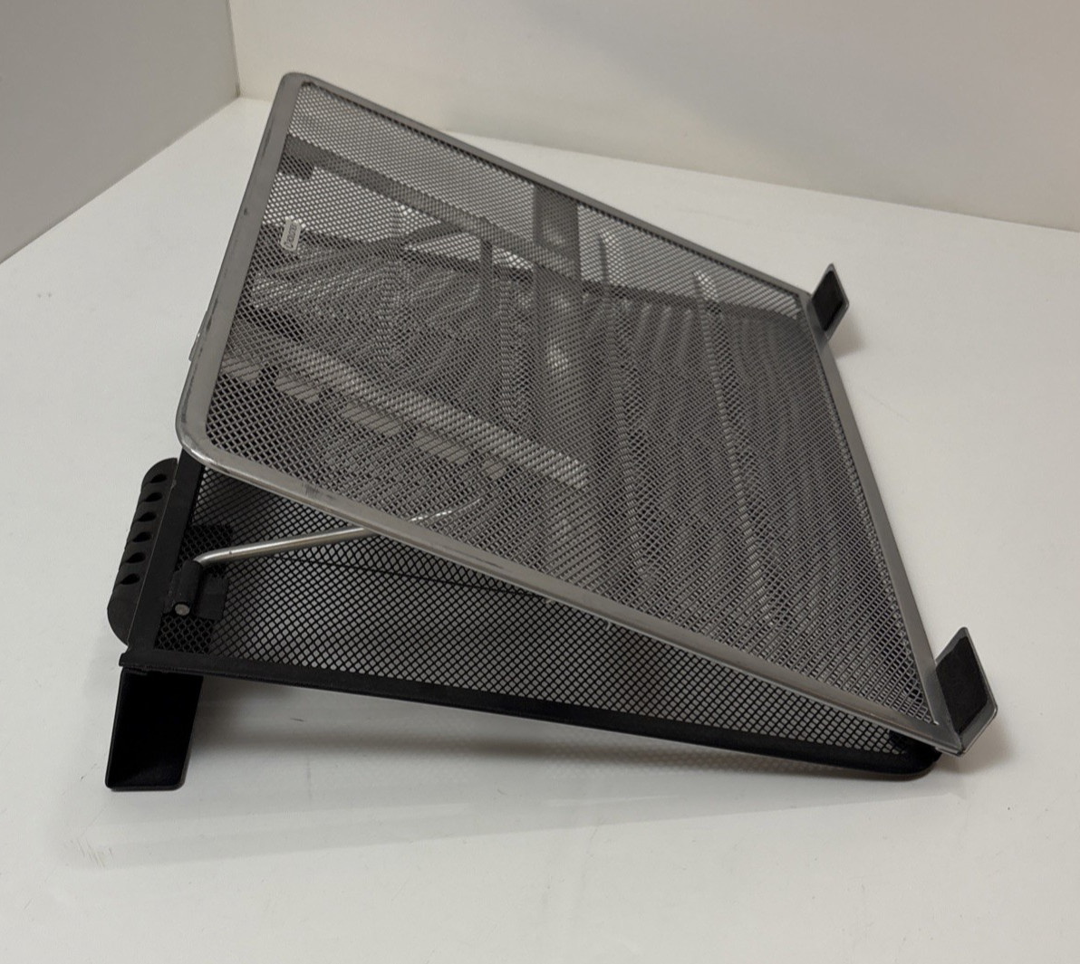 Rubbermaid Rolodex Adjustable Mesh Laptop Stand Riser Black Metal 13" x 11"