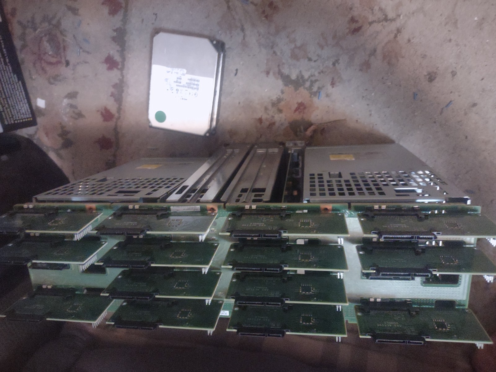 Dell EqualLogic PS6000 16 Bay SAN 3.5" Array /2 Green Controllers (2 Drives)