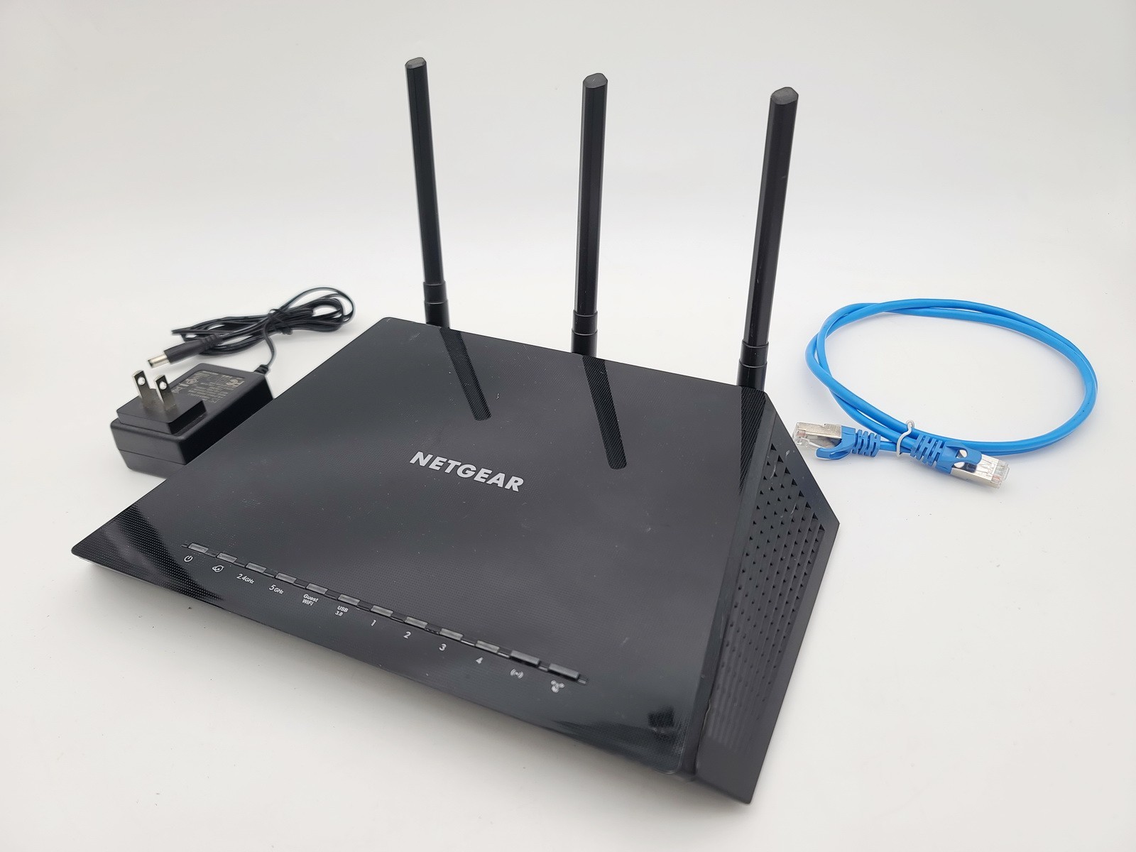 NETGEAR NIGHTHAWK R6700V3 AC1750 SMART DUAL-BAND WIFI WIRELESS GIGABIT ROUTER