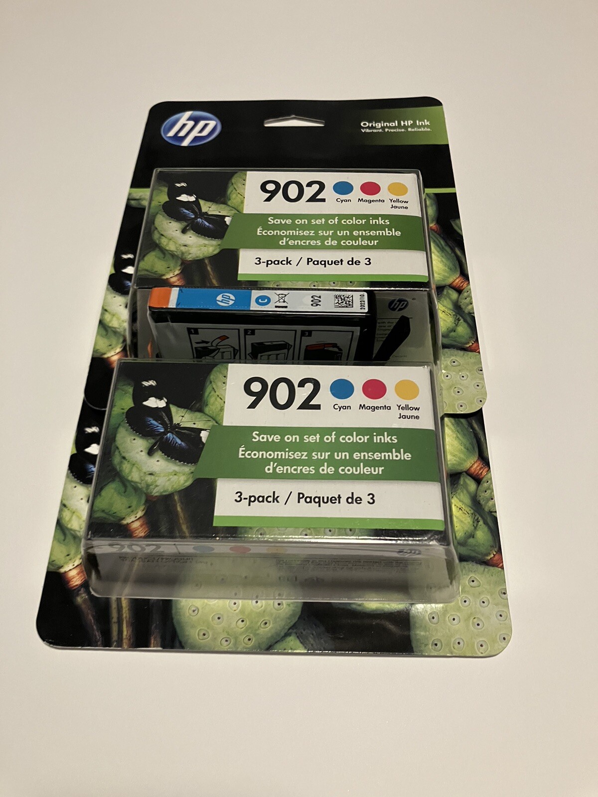 HP 902 toner + one cartridge of cyan expired October 2022 Office Printer Ink