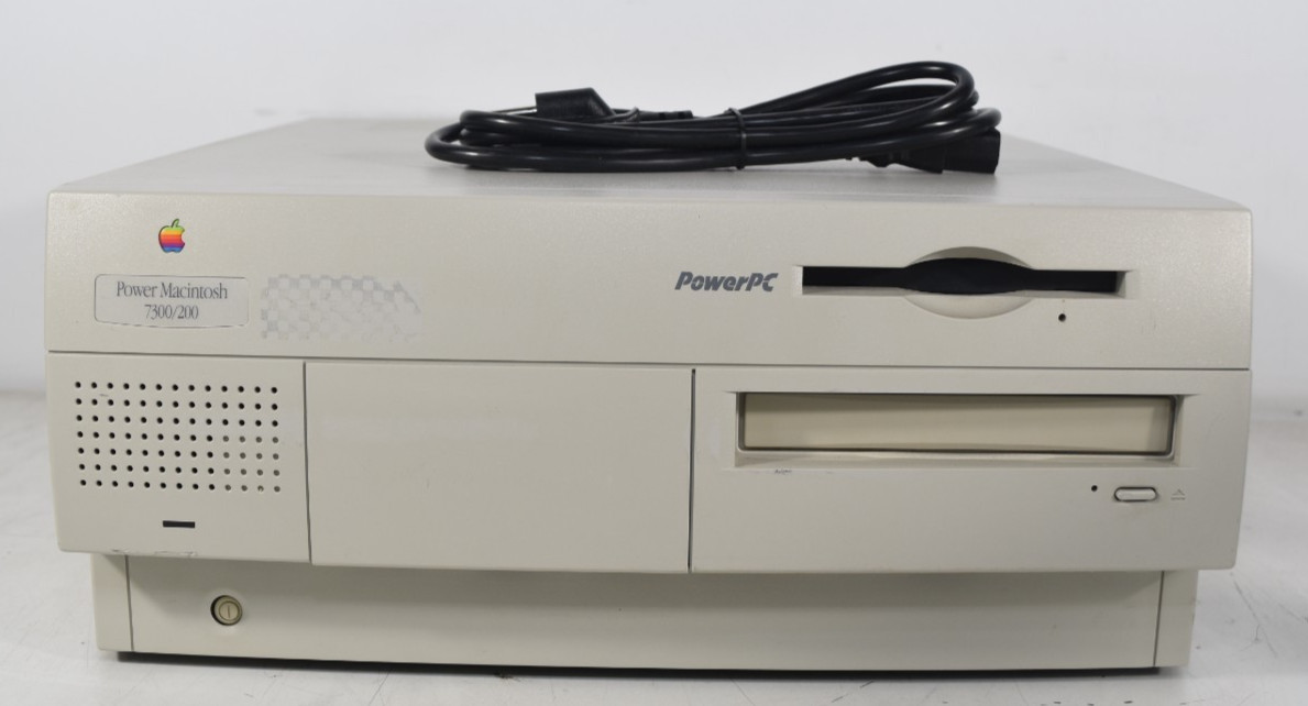 Vintage Apple M3979 Power Macintosh 7300/200 Computer *FOR PARTS*