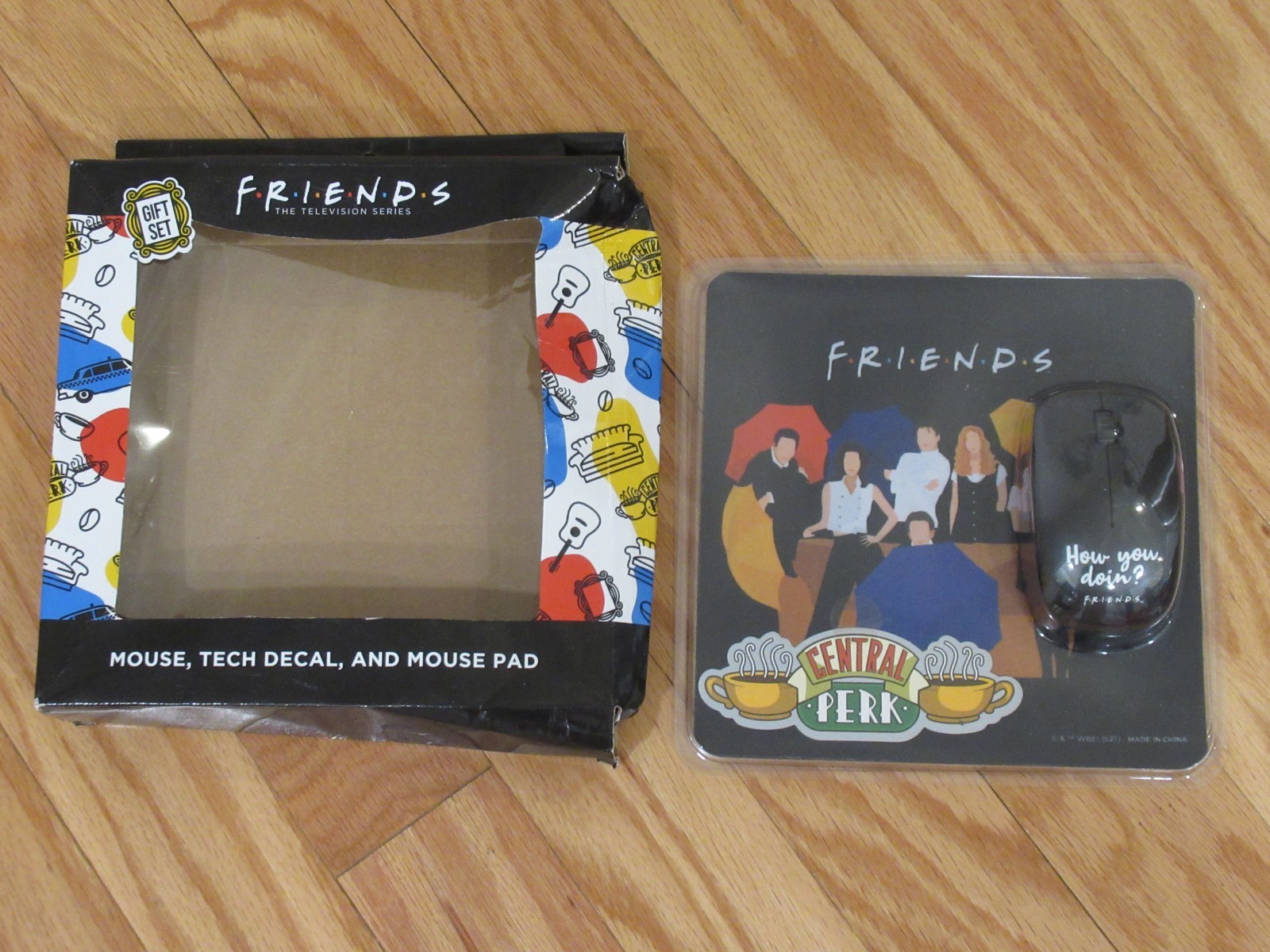 Friends TV Series Show Central Perk ~3 Piece Set~ Mouse + Mouse Pad + Tech Decal