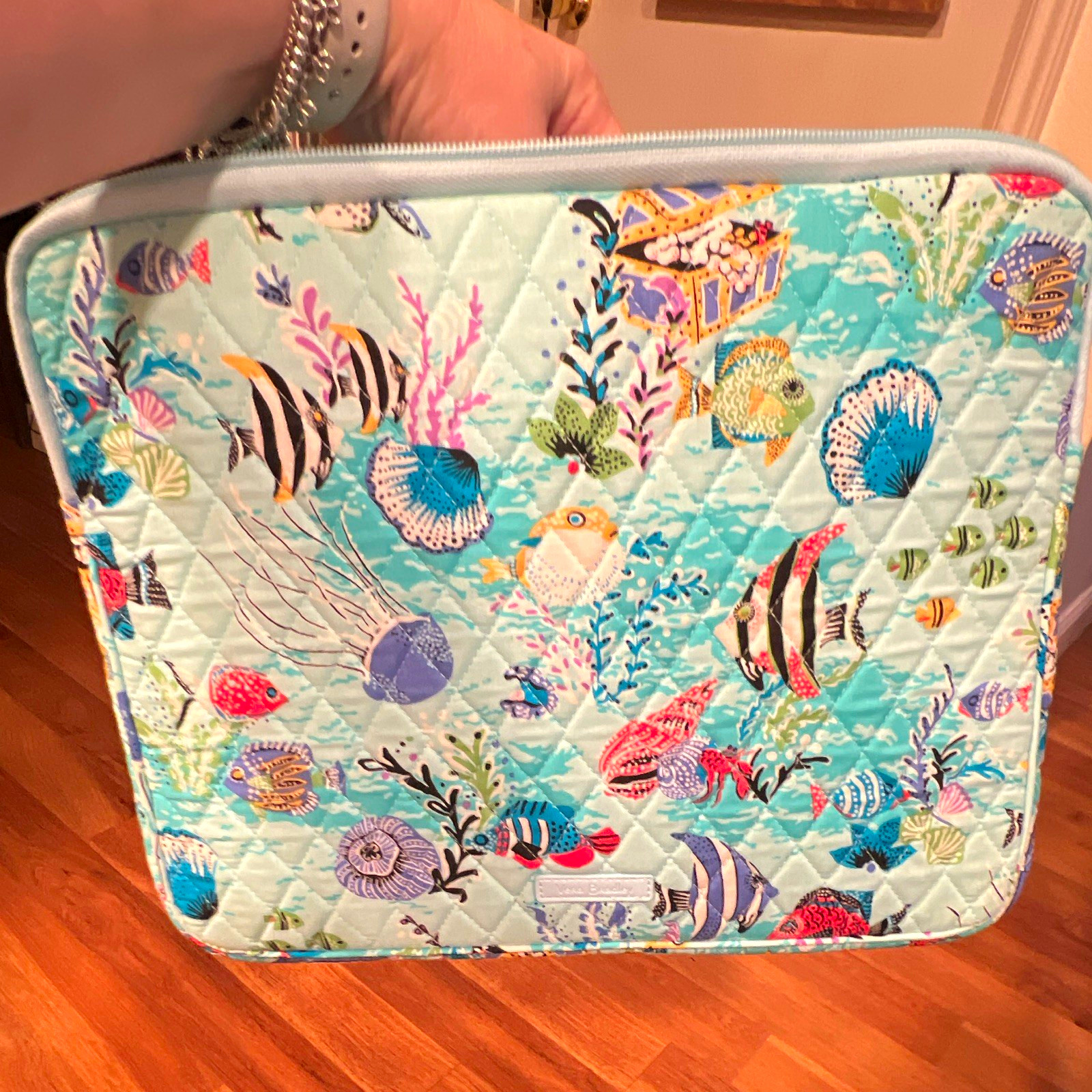 Vera Bradley NEW Padded Zip Laptop Sleeve Case "Antilles Treasure"; fish; blue 
