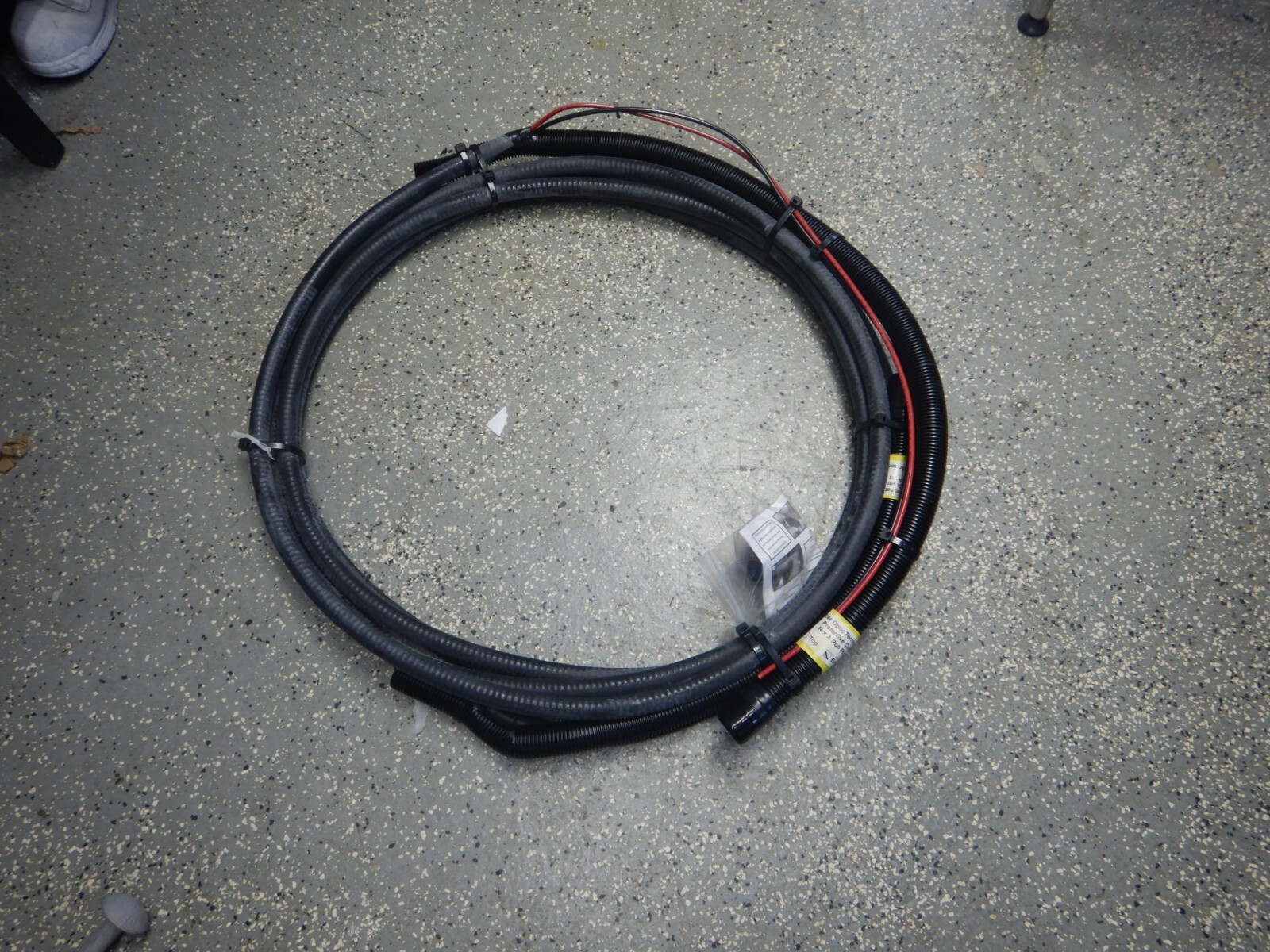 RFS Radio Frequency Systems 30' Hybrid Fiber/Power Jumper 1PR 8AWG 1PR DLC conn