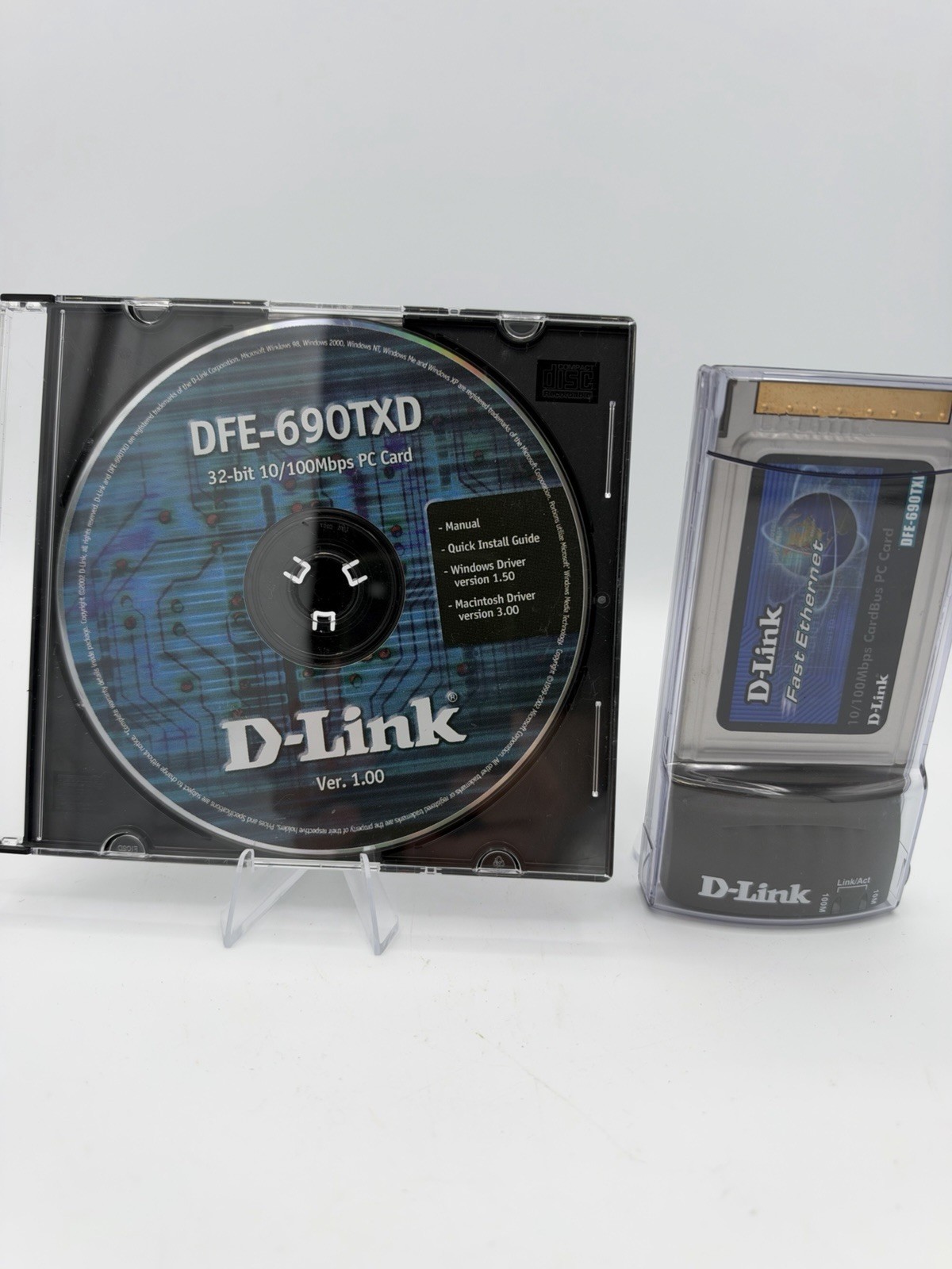 D-Link DFE-690TXD 32-bit 10/100 Mbps Fast Ethernet CardBus PC Card Cd ROM  Case