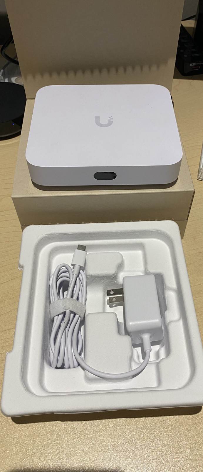 Ubiquiti Unifi Cloud Gateway Ultra UCG-Ultra