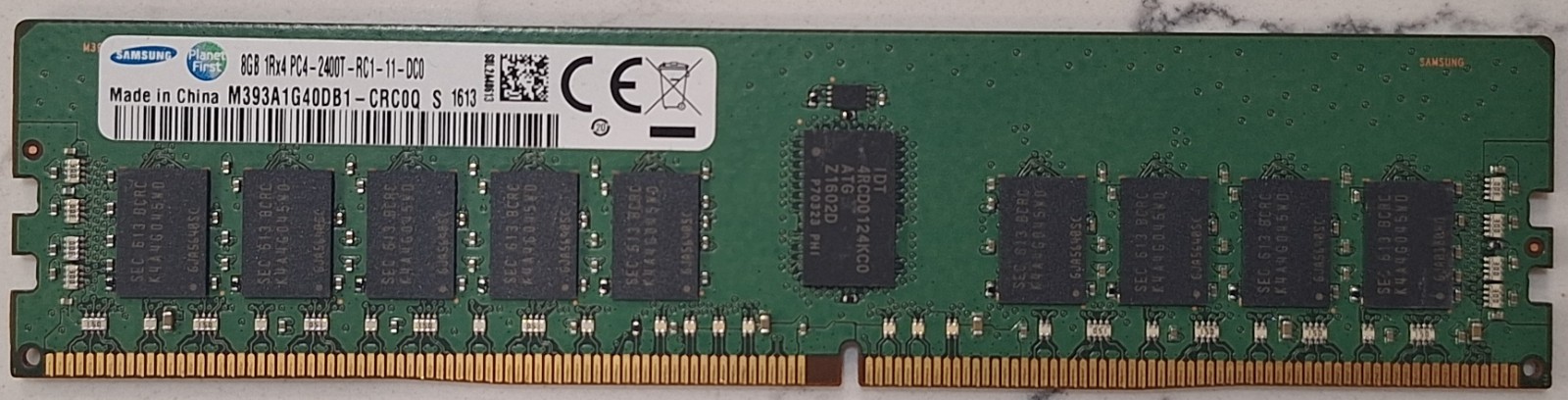 Samsung 8GB PC4-2400T M393A1G40DB1-CRC0Q Memory