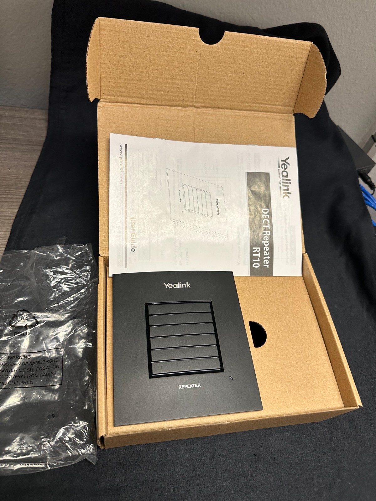 NIB Never Use - Yealink YEA-RT10 DECT extend the range of Yealink W52P IP phones