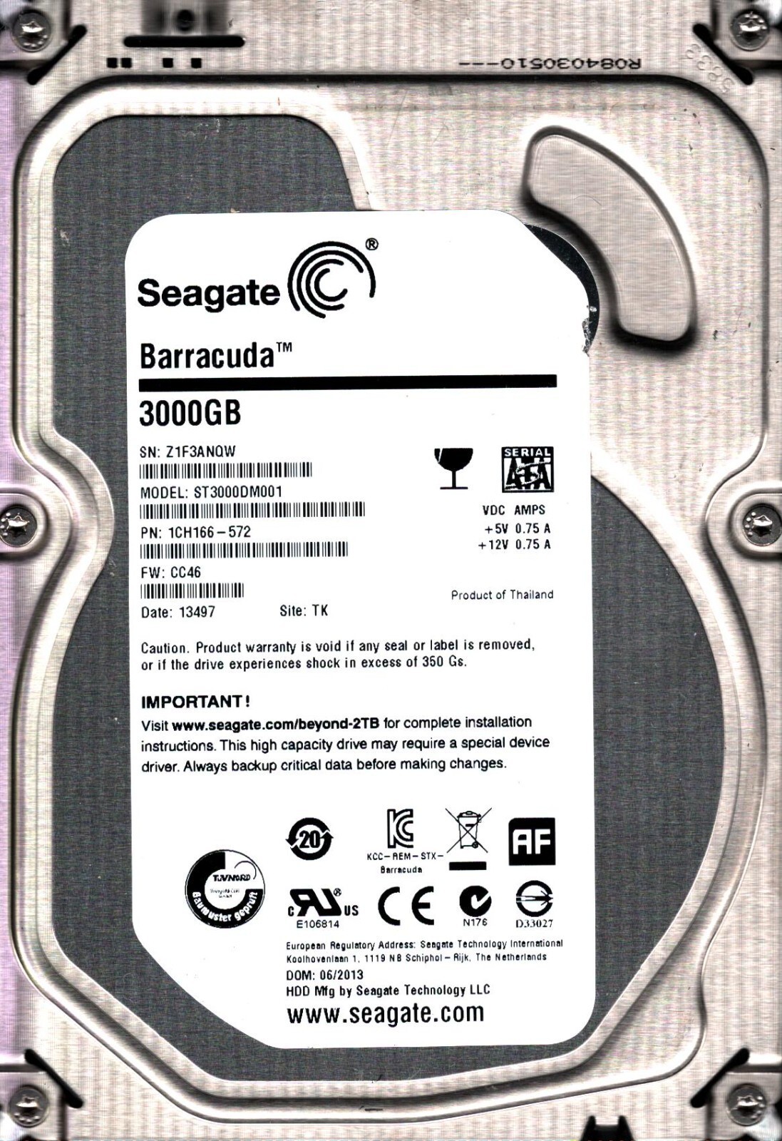 ST3000DM001 P/N: 1CH166-572 F/W: CC46 S/N: Z1F3 TK 3TB JUN 2013 THAILAND SEAGATE