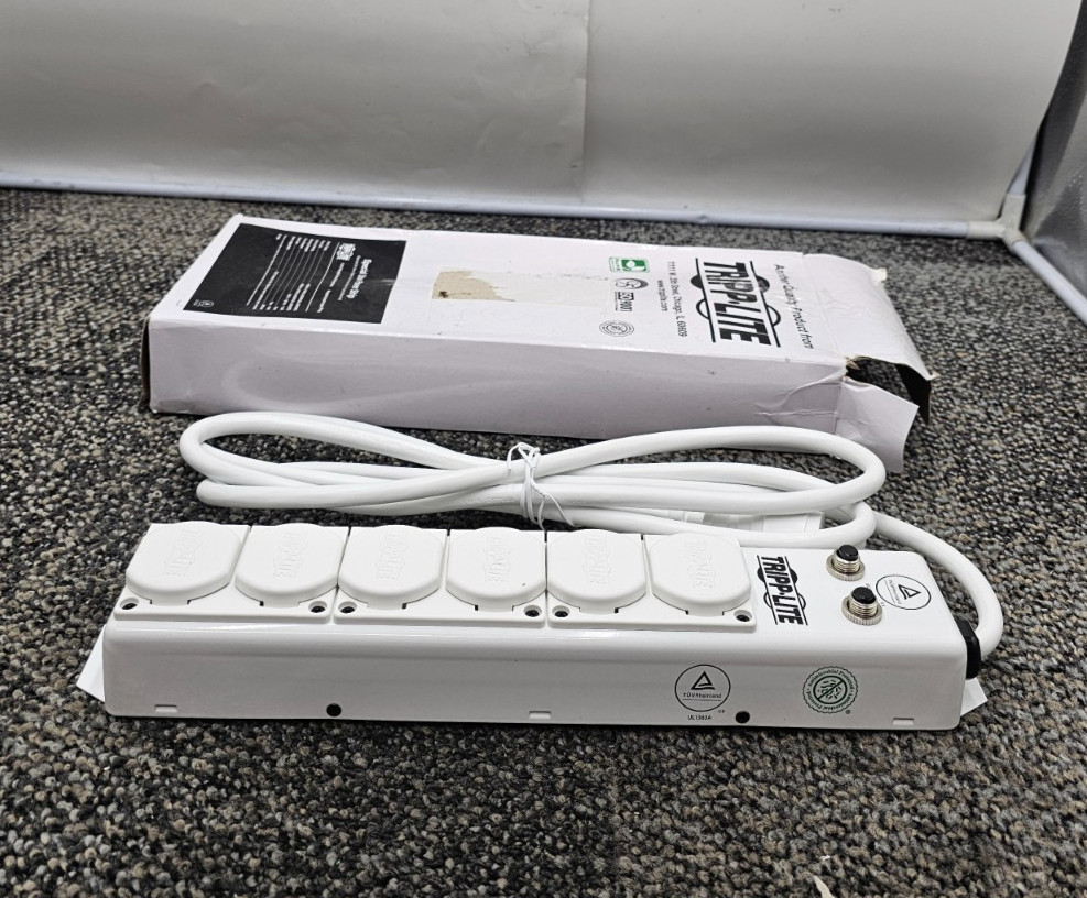 Tripp Lite PS-607-HG-OEM Safe-IT UL 1363A Medical-Grade Power Strip 12A 120V