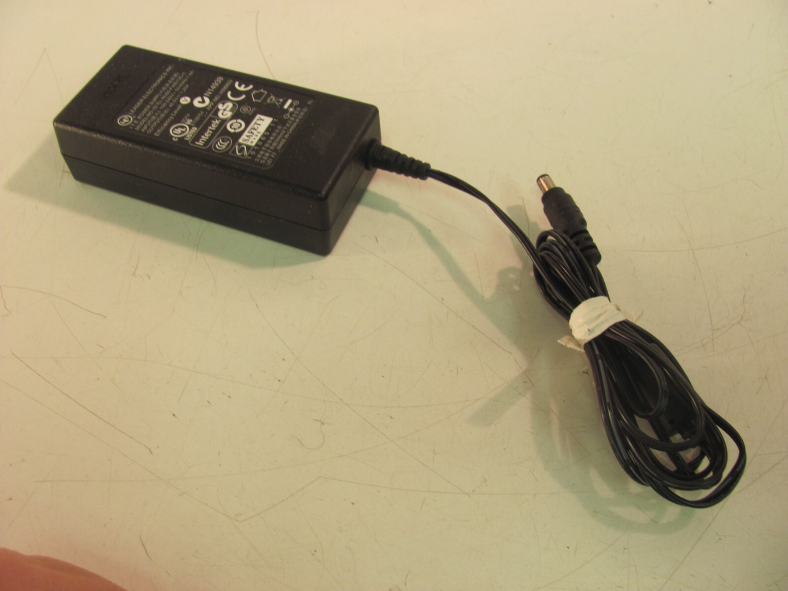 Genuine Leader 48V 1.25A 60W 5.5mm x 2.1mm AC Power Adapter PSU NU60-F480125-I1