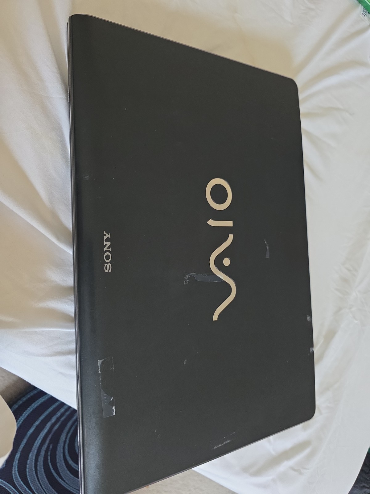 For Parts/As Is SONY Vaio PCG-81114L VPCF13UFX