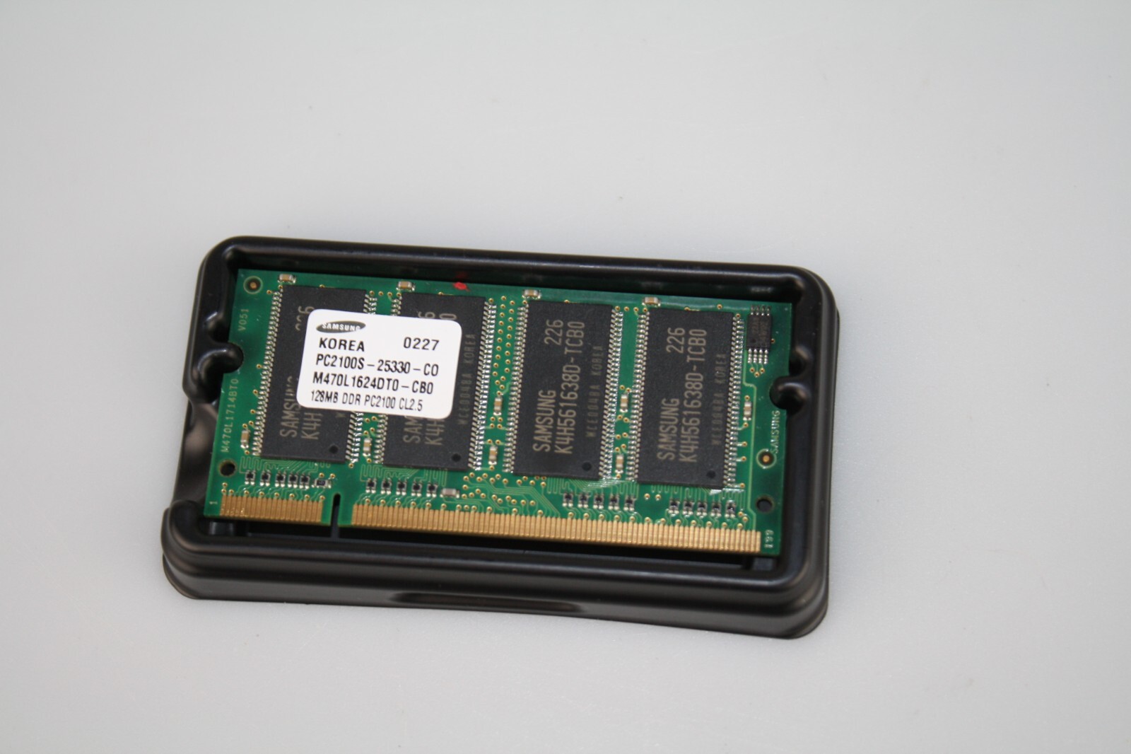 Samsung 128MB DDR PC2100S SO-DIMM Laptop RAM Memory Module