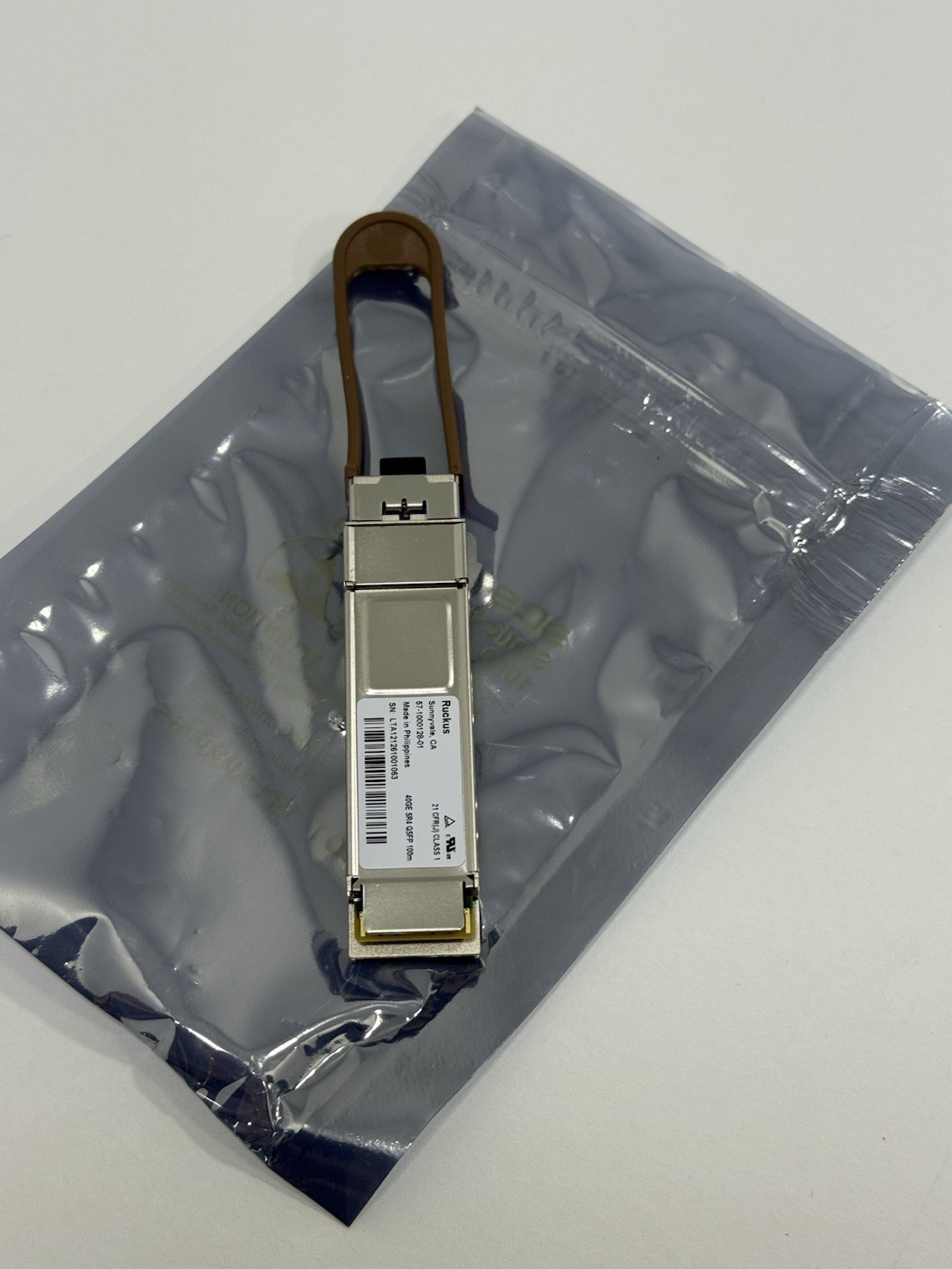 Ruckus E40G-QSFP-SR4 40Gbps QSFP SR4 100m Transceiver Module (1)