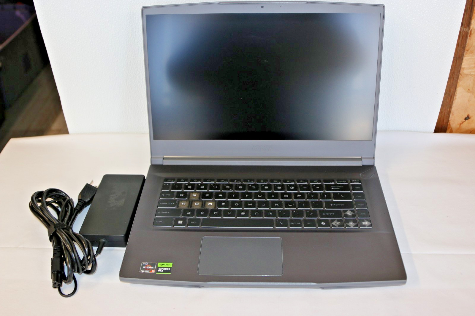 MSI Thin A15 B7VF-461US 15.6" Gaming Laptop R5-7535HS RTX4060 16GB 512GB Win11