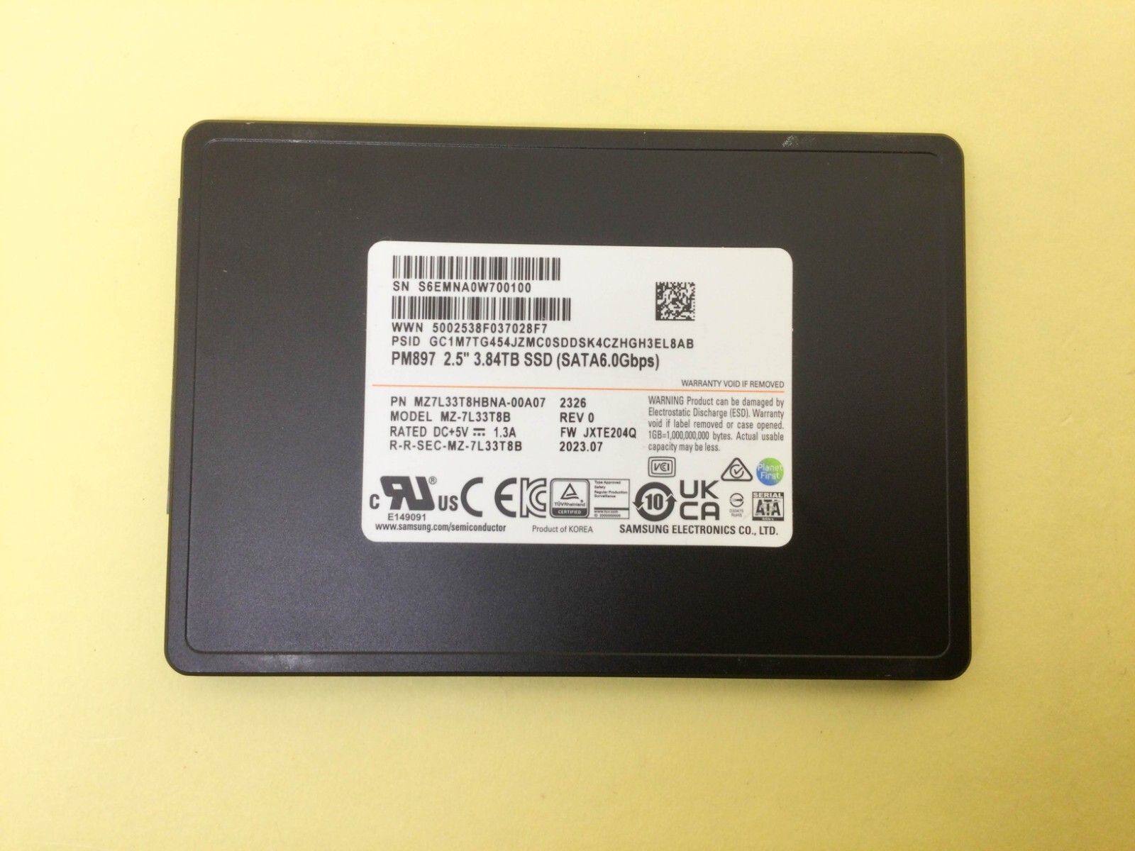 SAMSUNG PM897 Series 3.84TB SATA 6Gb/s 2.5inch SSD MZ-7L33T8B