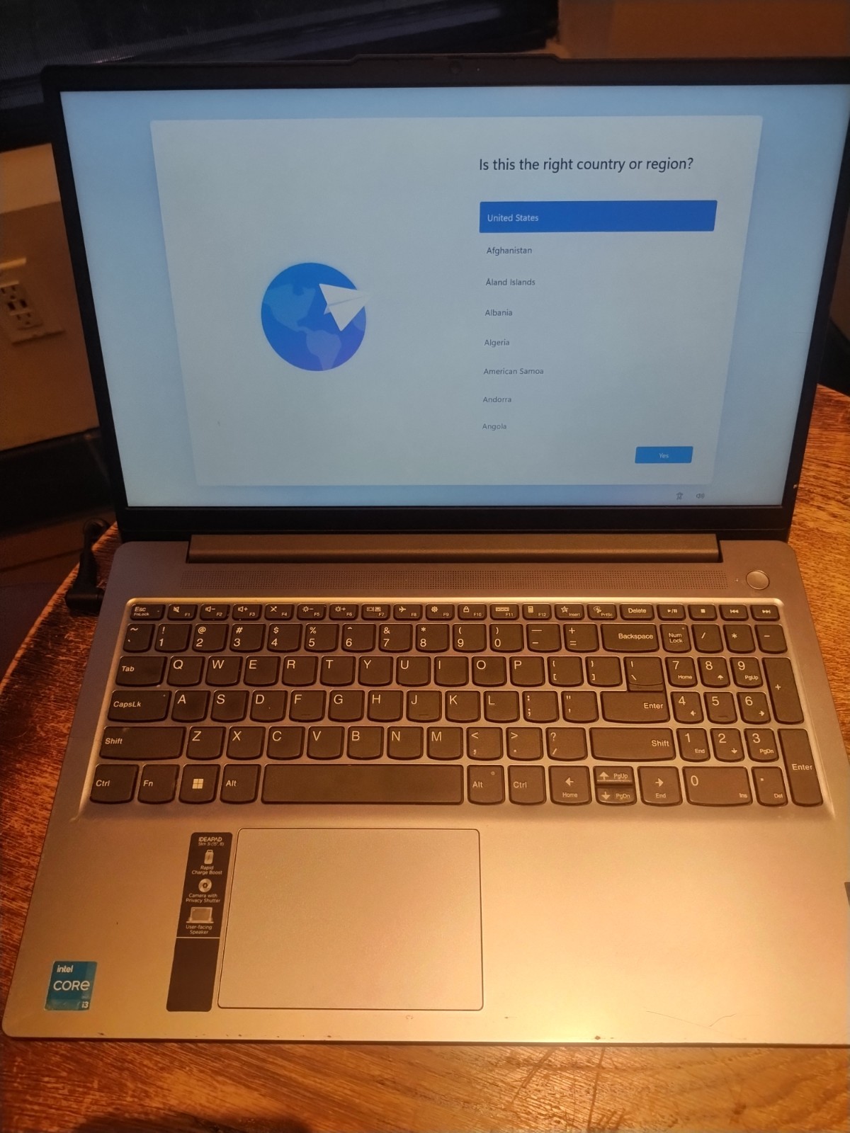 Lenovo IdeaPad Laptop Slim 3 Intel i3 1.8GHz 8GB RAM Windows 11 