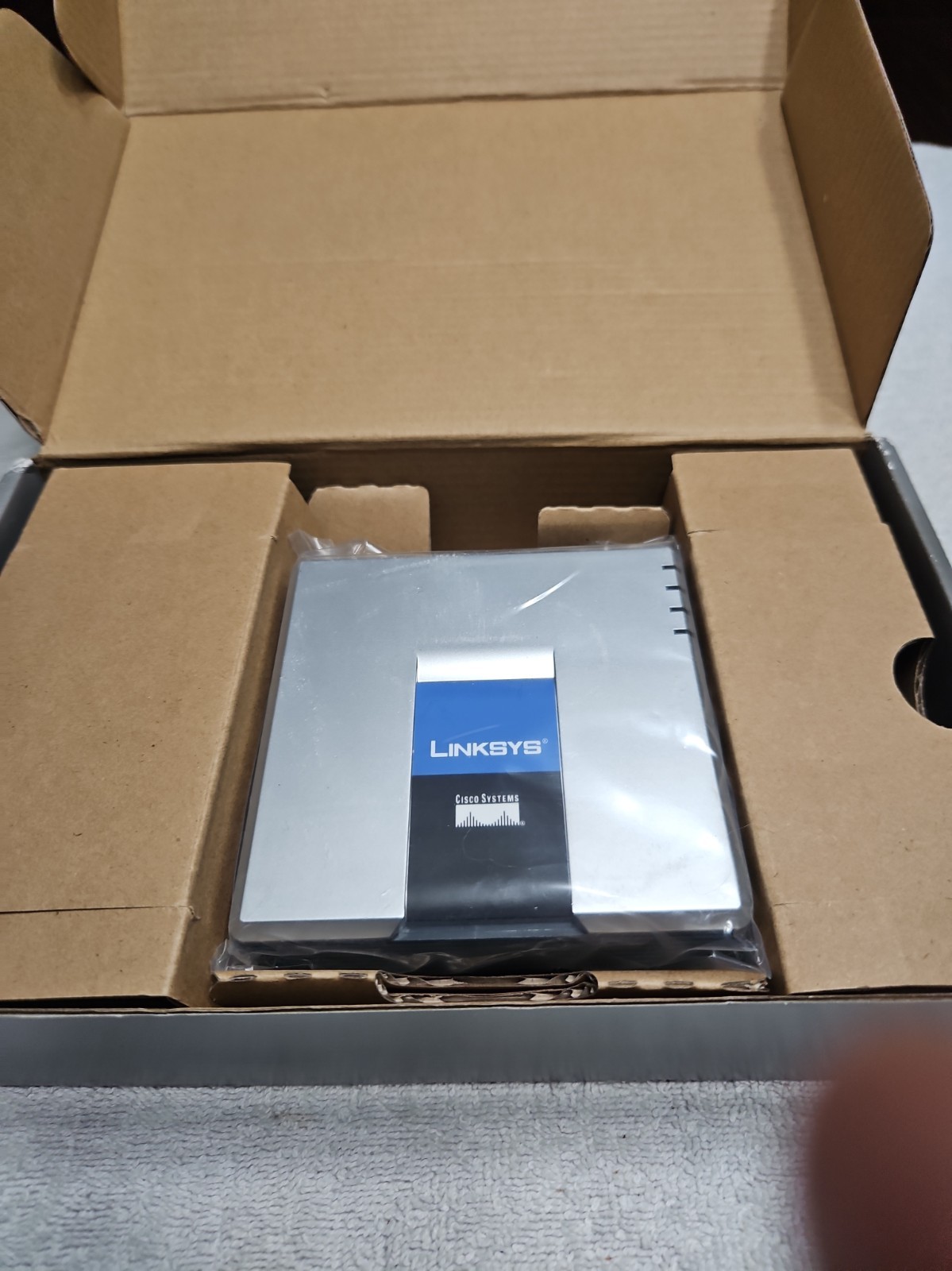Linksys Cisco SPA2102 2-Port VoIP Wired Phone Ethernet Router w/ AC Adapter - A