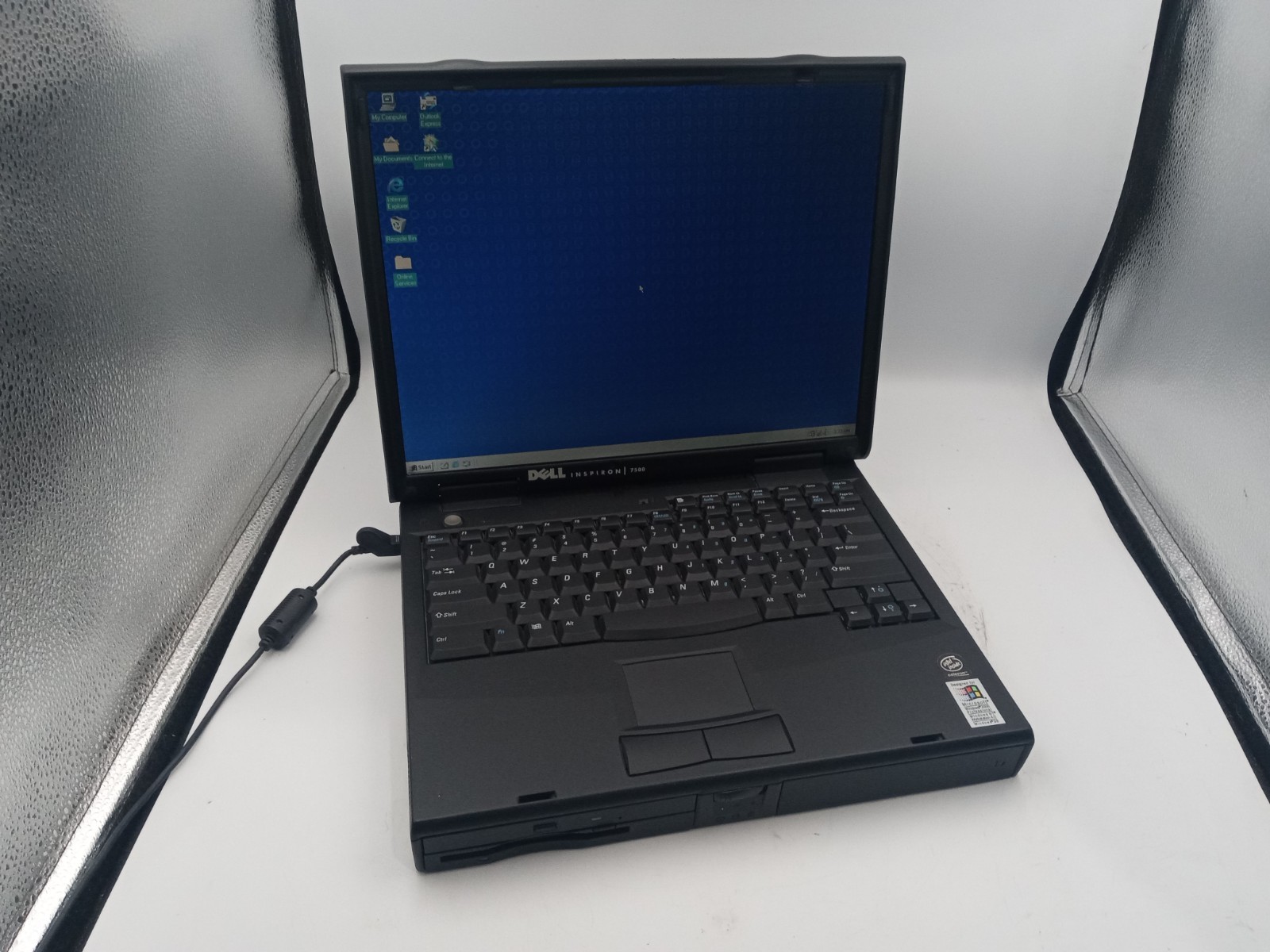 Vintage Dell Inspiron 7500 15" Pentium II 400MHz 512MB 6GB Windows 98 *READ* -RR