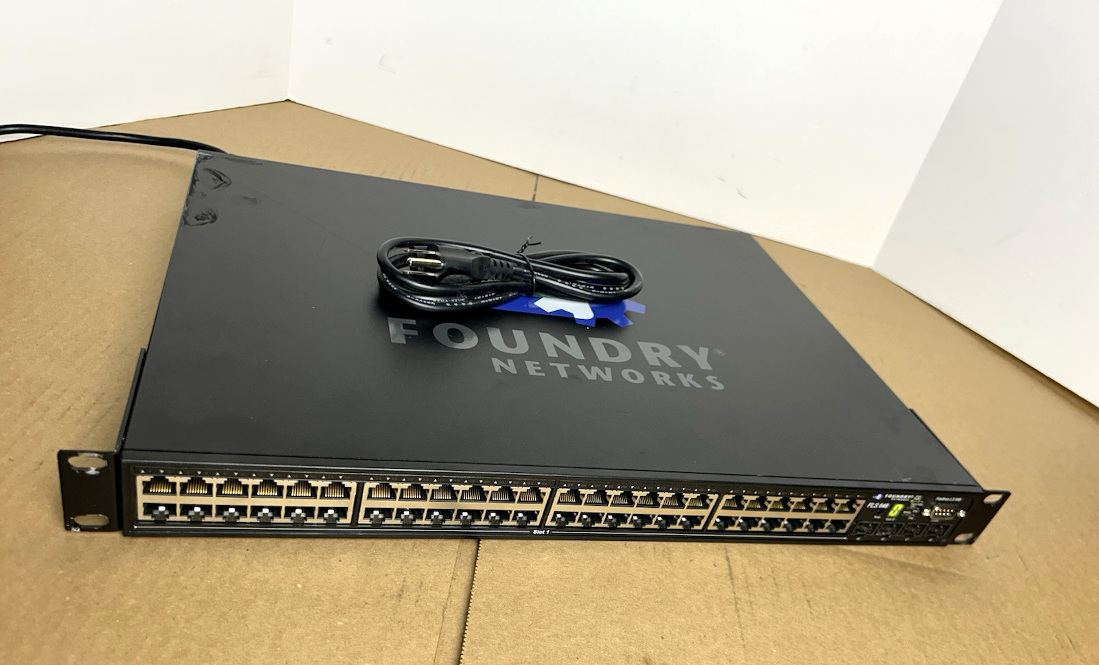 Foundry Brocade FLS 648 FLS648 LS 648 10/100/1000 48 Port Gigabit Switch