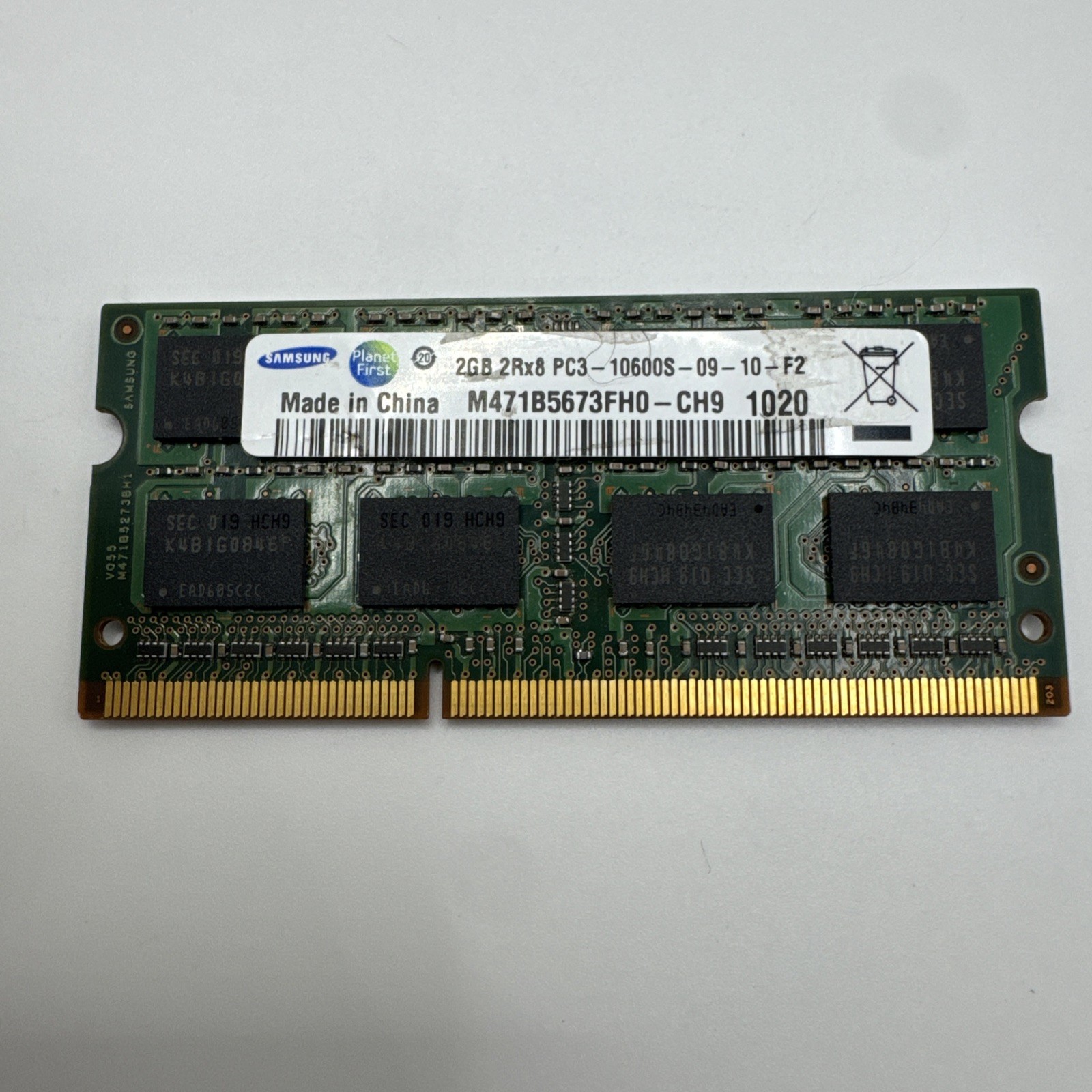 Samsung 2GB 2Rx8 PC3-10600S-09-10-F2 DDR3 RAM SODIMM M471B5673FH0-CH9 Laptop