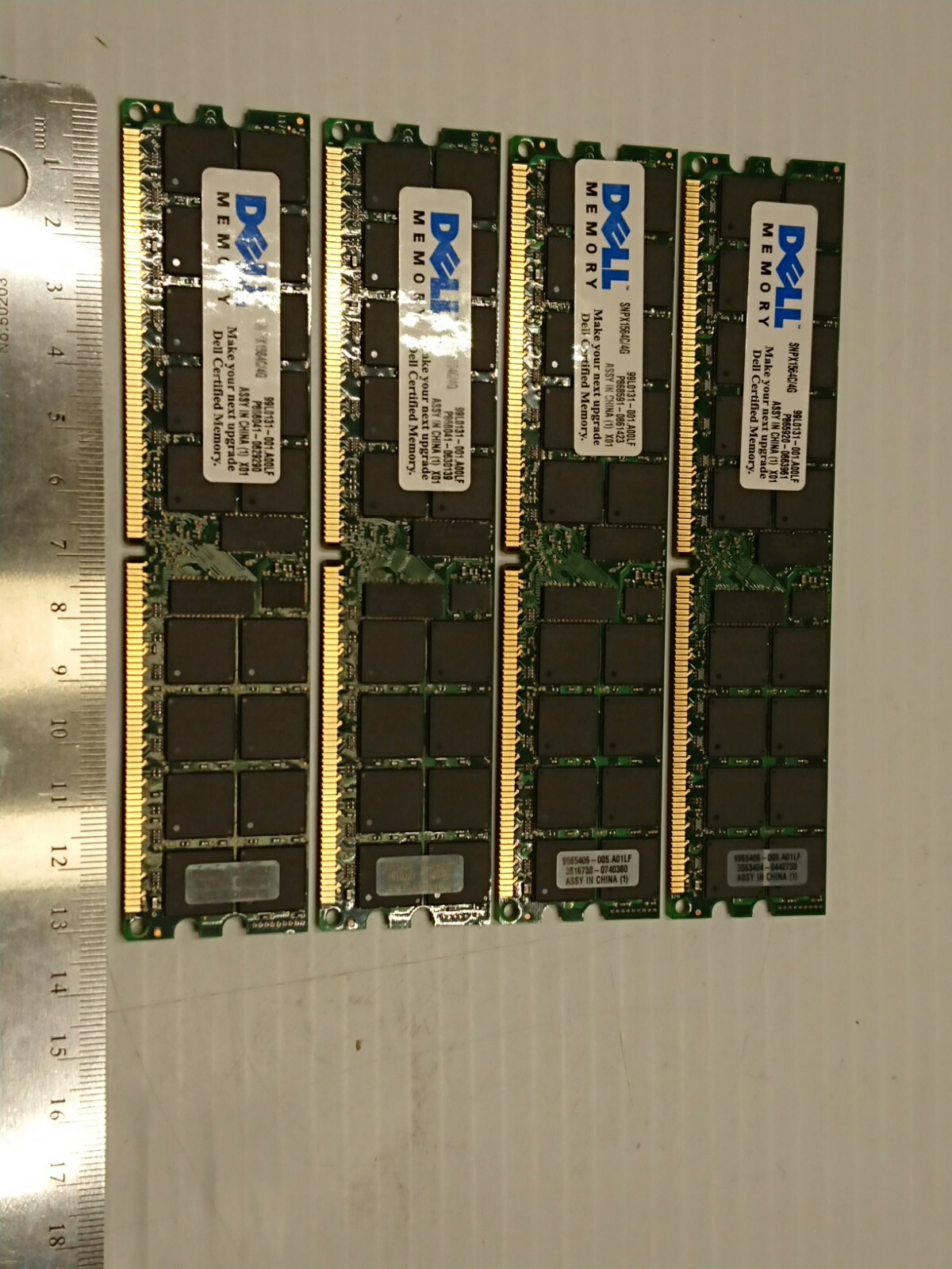 Dell 16GB 4x 4GB Memory (SNPX1564/4G) PC2-3200 CL3 DDR2-400 ECC RDIMM