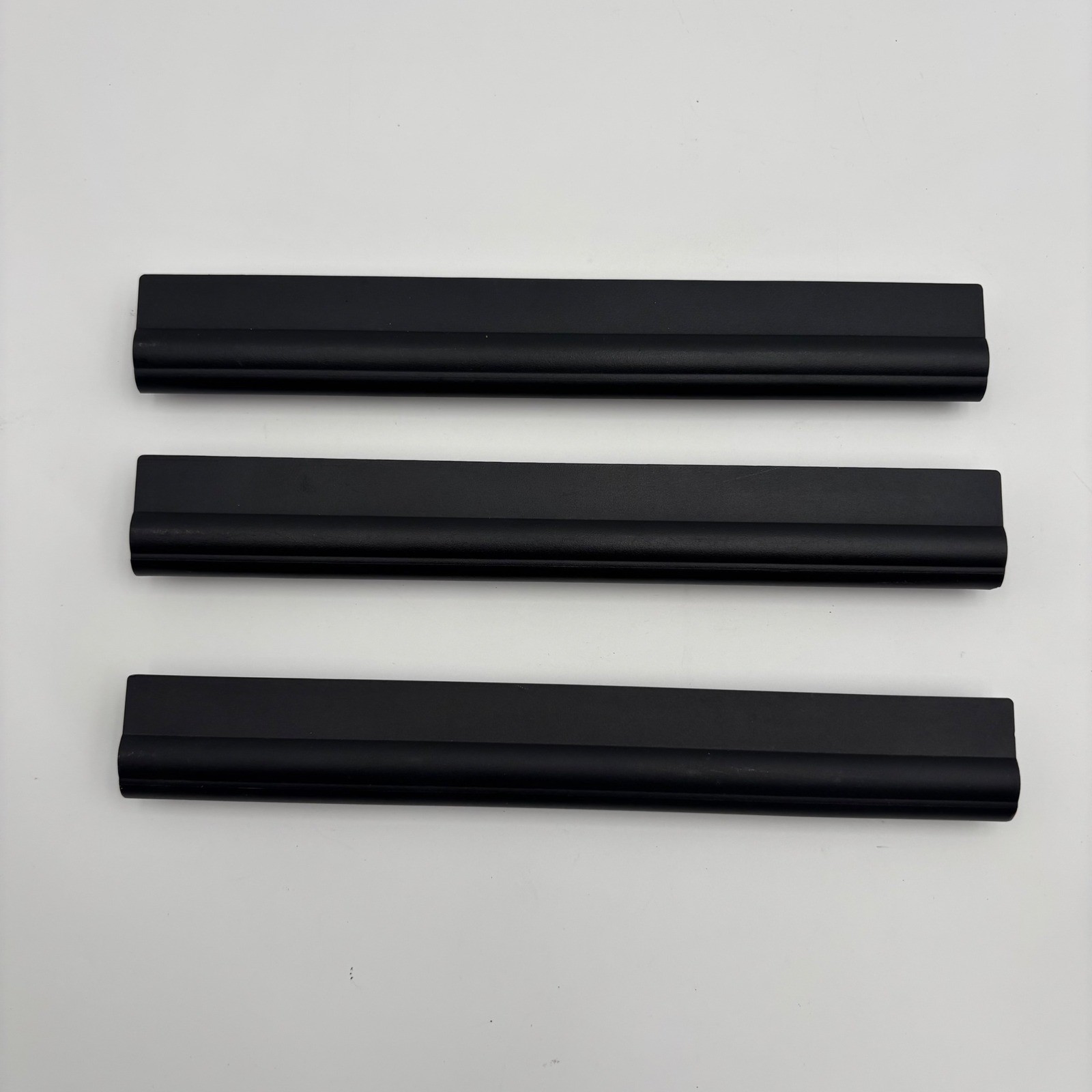 Dell Laptop Battery Lot of 3 OS Black Good M5Y1K 40Wh 14.8V Li-ion Untested