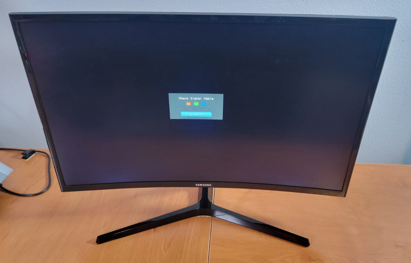 Samsung 27” Curved LED Monitor CF39 FHD (LC27F398FWN)