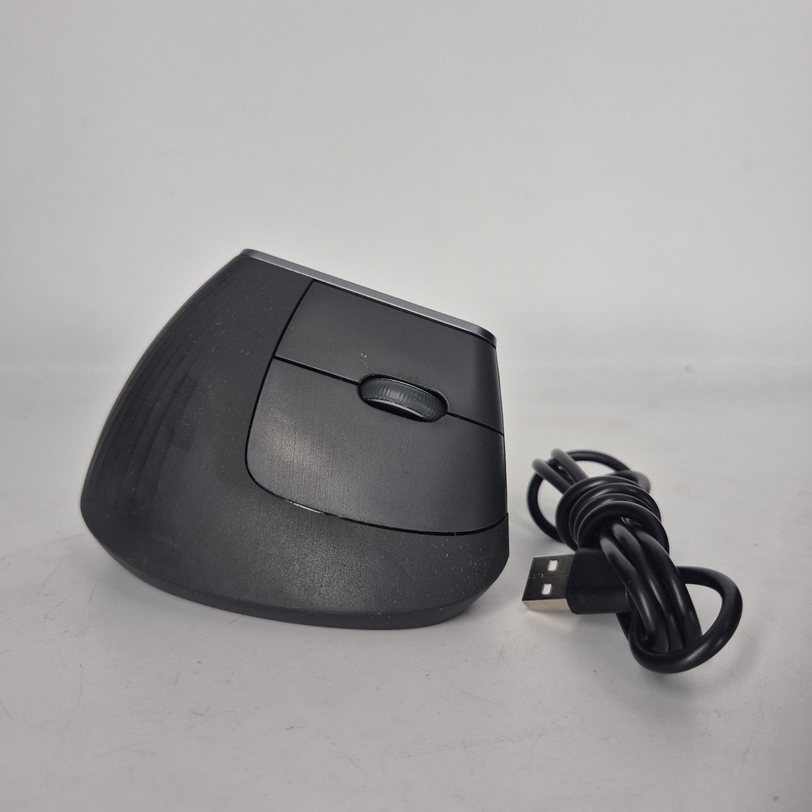 Logi MX Vertical Ergonomic Bluetooth Mouse M-R0074 Logitech w/ Cable Tested Work