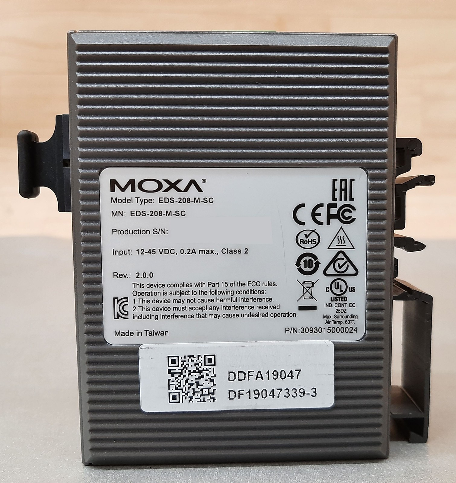 Moxa EDS-208-M-SC 8 Port Ethernet Switch P/N 3093015000024