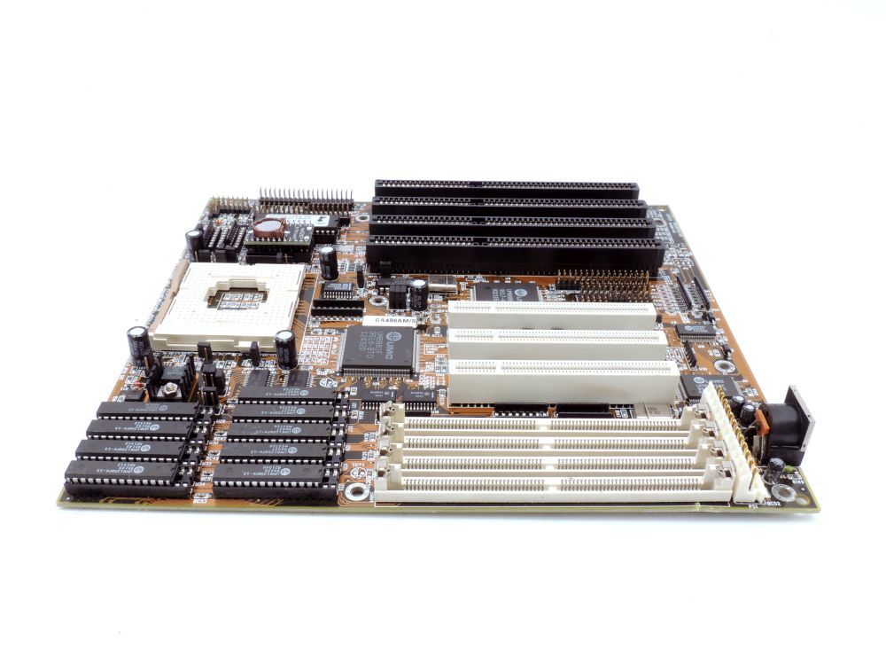 Gigabyte GA-486AM/S Vintage Motherboard Socket 3 UMC Chip 256KB Cache