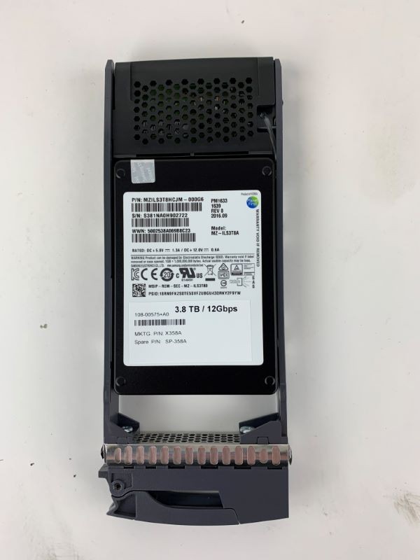NetApp X358A-R6 3.8TB SAS SSD SED