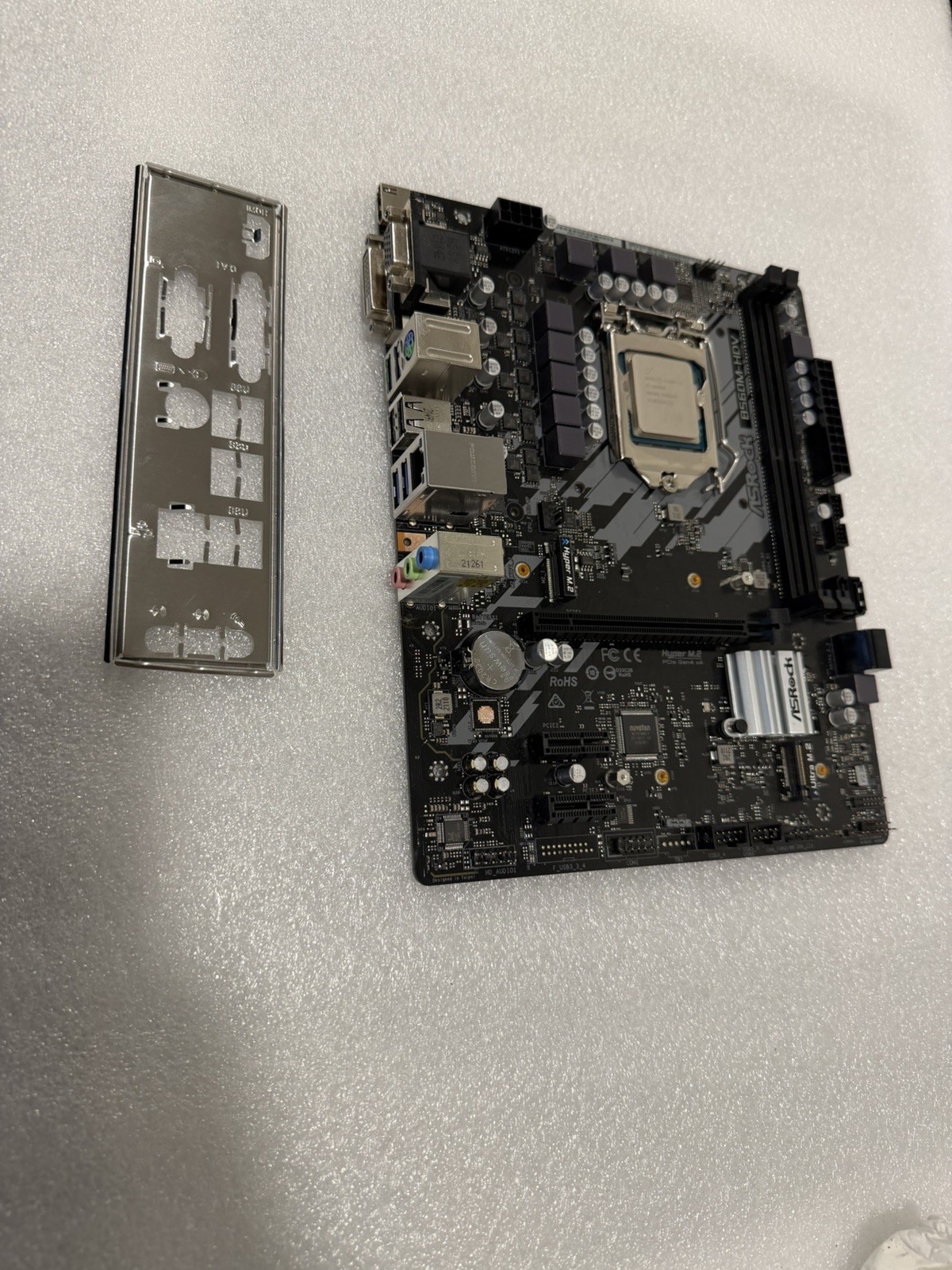 ASRock B560M-HDV R3.0 Intel 10/11th Gen LGA1200 Motherboard W/ CPU, I.O Shield