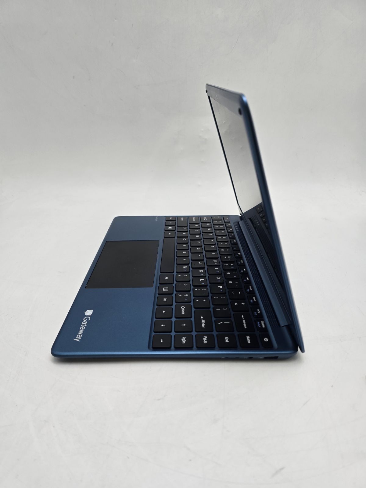 GATEWAY 14.1″ FHD N3350 4GB 64GB EMMC WINDOWS 10 HOME S MODE - BLUE