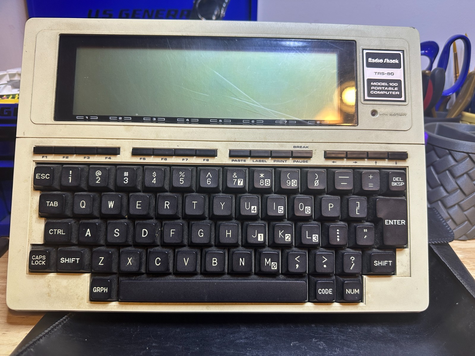 Working Vintage Radio Shack TRS-80 Model 100 Portable Computer w/ Case