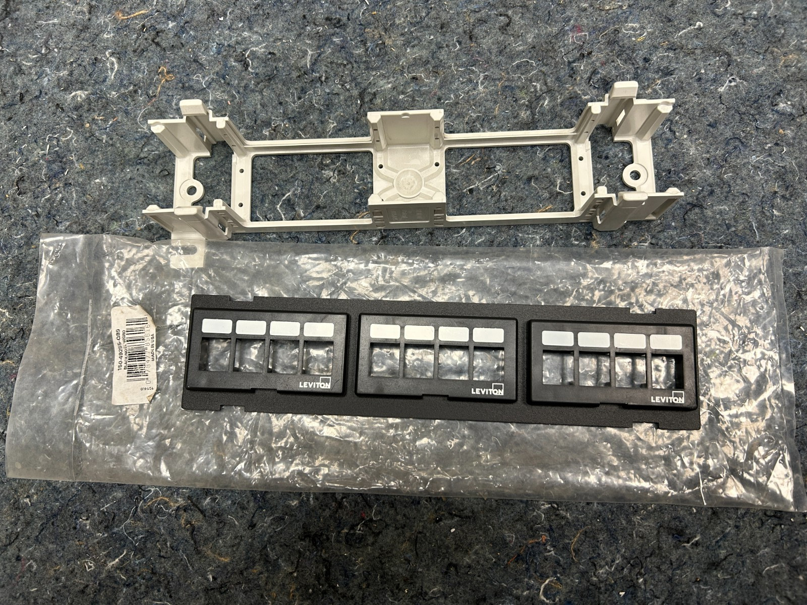 Leviton 150-49255-Q89 Flat Quickport 12-Port Patch Block w/Mounting Bracket