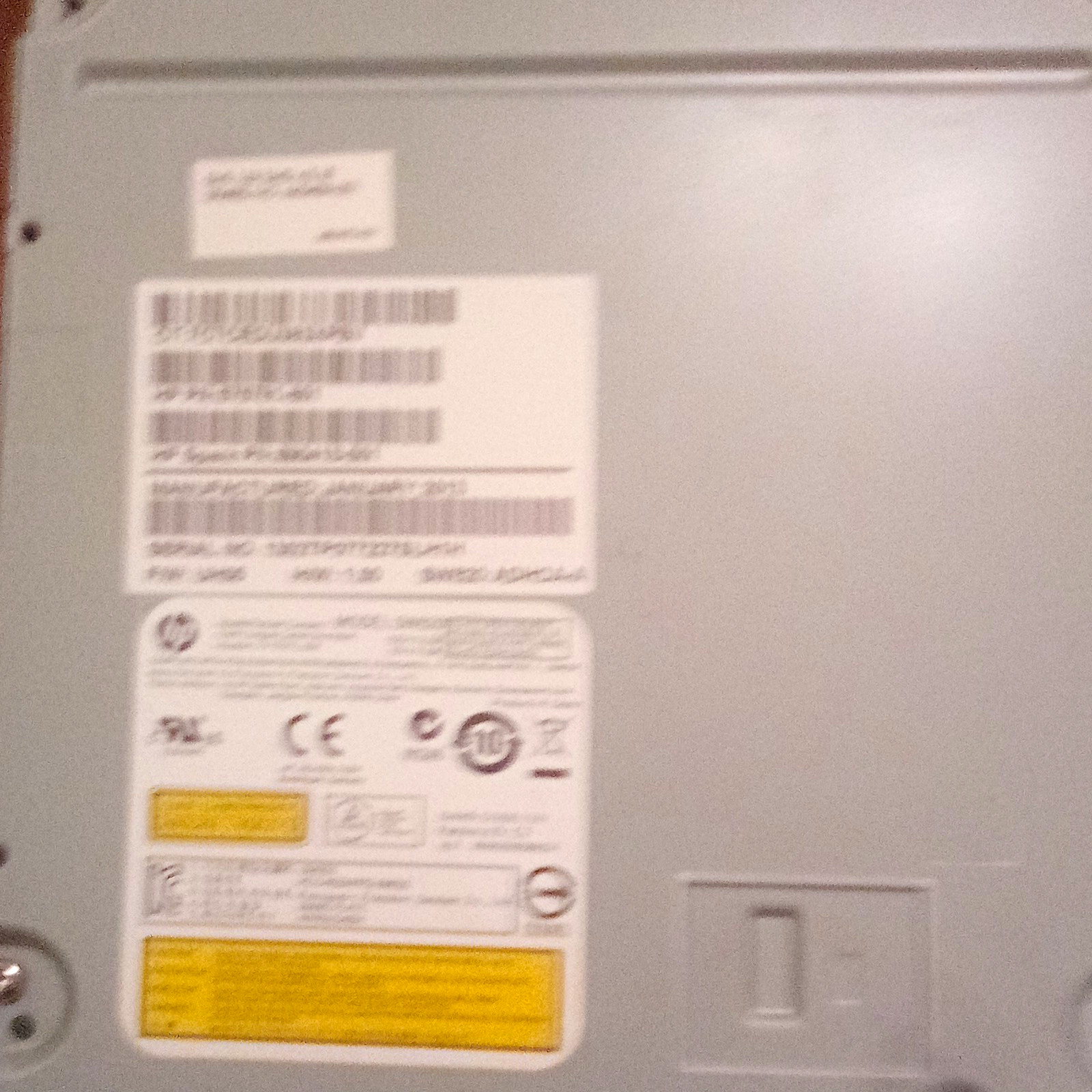HP DH-16D5SH SATA I 5.25in Internal DVD/CD RW Drive 16x Black