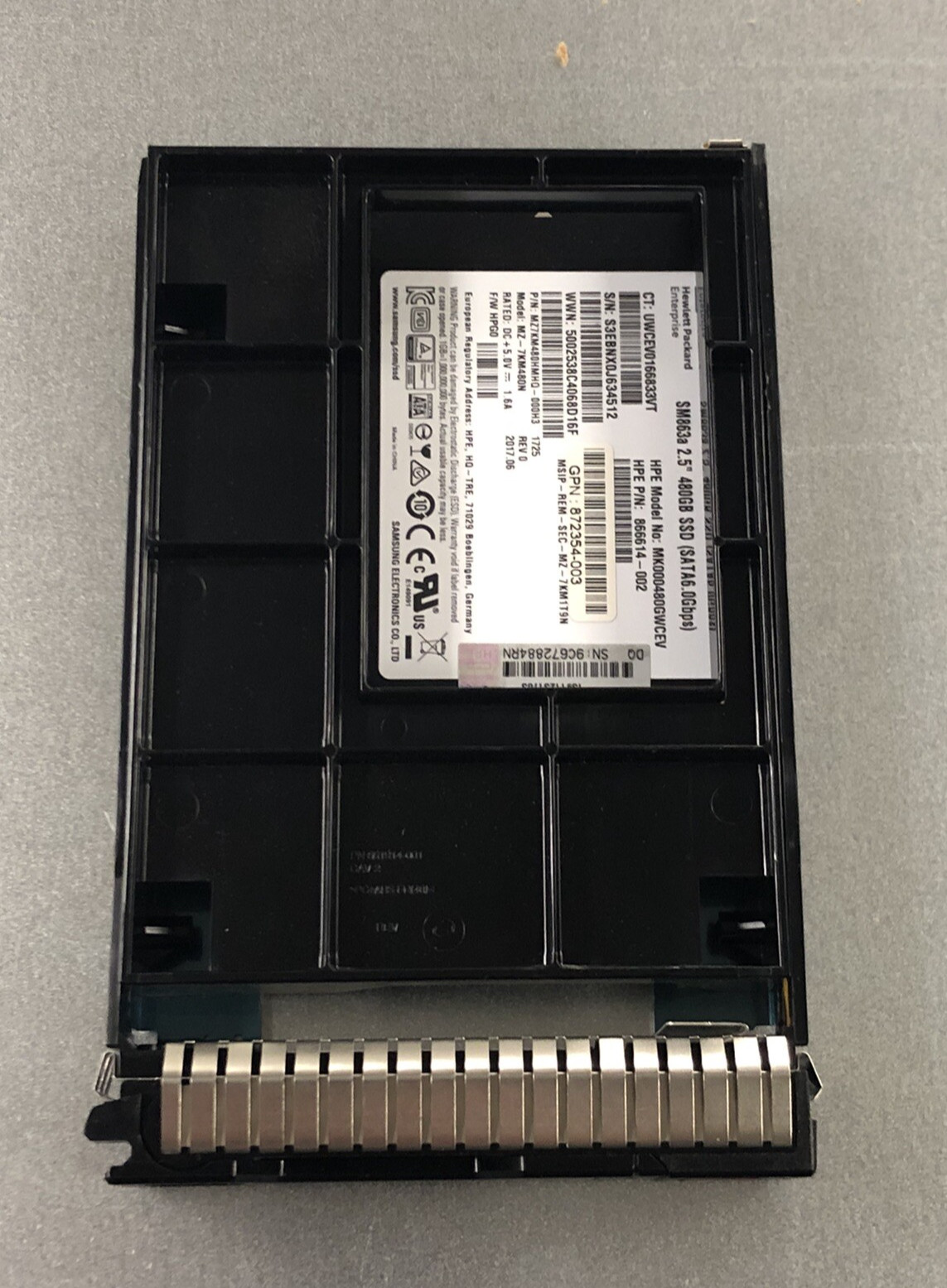 HPE 480GB SATA 6G Mixed Use LFF SC DS SSD 3.5DWPD 3080TBW 3PBW Remaining MU 100%