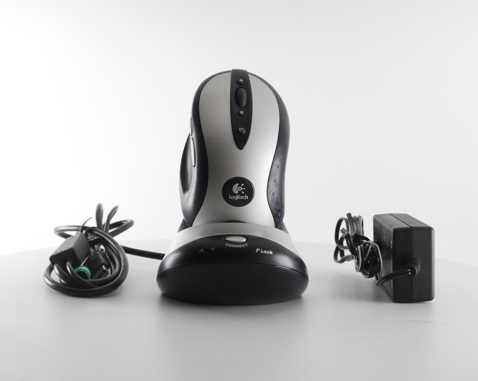 Logitech MX700 Cordless Optical Mouse MX 700 (930754-0403)